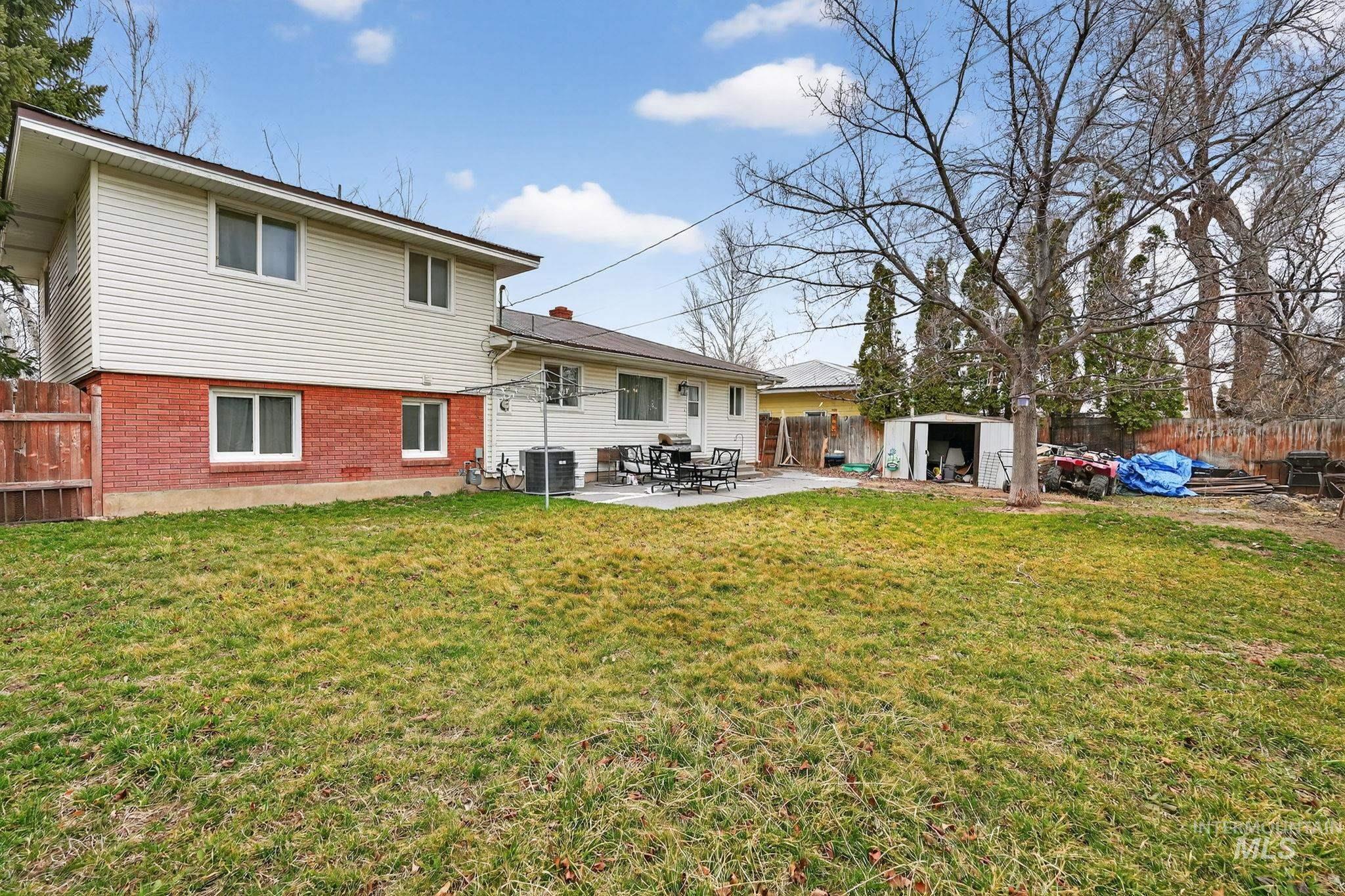 900 Stanger Avenue, Idaho Falls, Idaho 83404, 5 Bedrooms, 2 Bathrooms, Residential For Sale, Price $379,000, 98982079