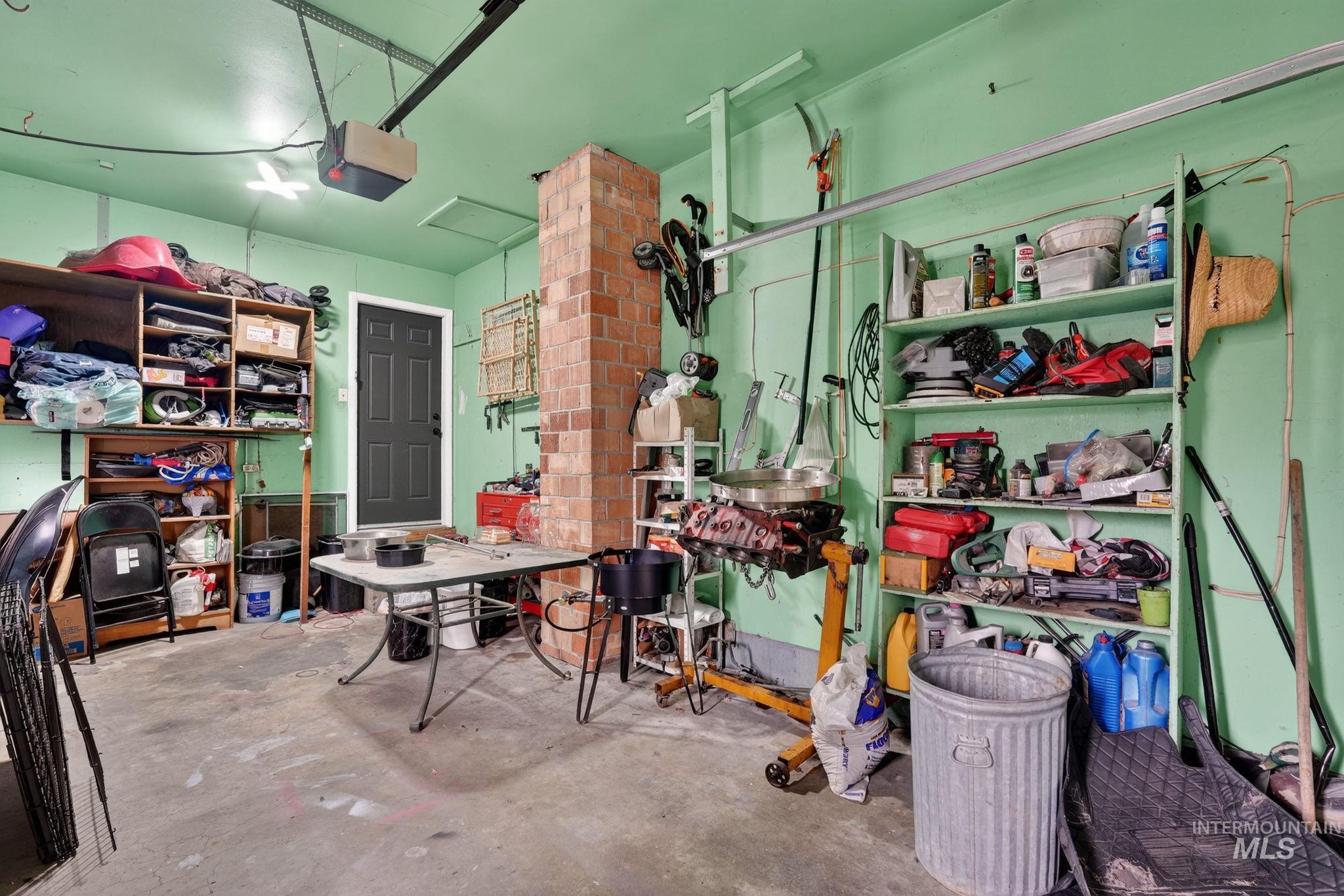 900 Stanger Avenue, Idaho Falls, Idaho 83404, 5 Bedrooms, 2 Bathrooms, Residential For Sale, Price $379,000, 98982079