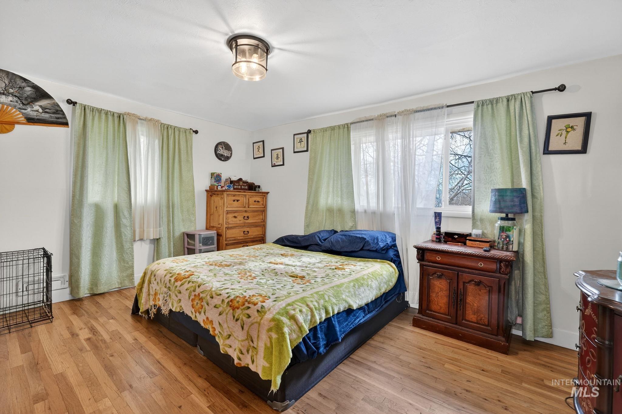 900 Stanger Avenue, Idaho Falls, Idaho 83404, 5 Bedrooms, 2 Bathrooms, Residential For Sale, Price $379,000, 98982079