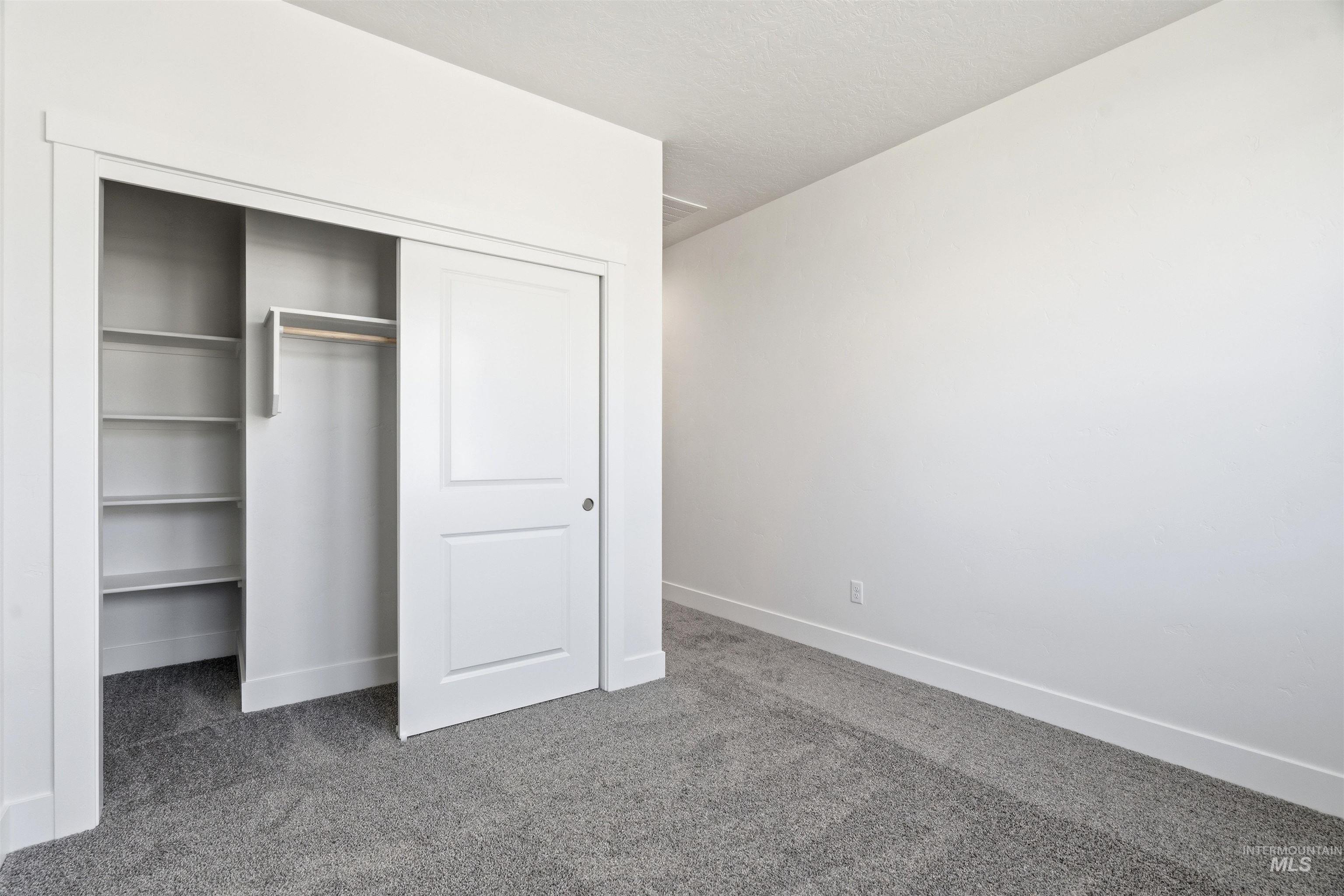 5770 N Arctic Point Ave, Meridian, Idaho 83646, 4 Bedrooms, 3 Bathrooms, Residential For Sale, Price $507,990, 98982081