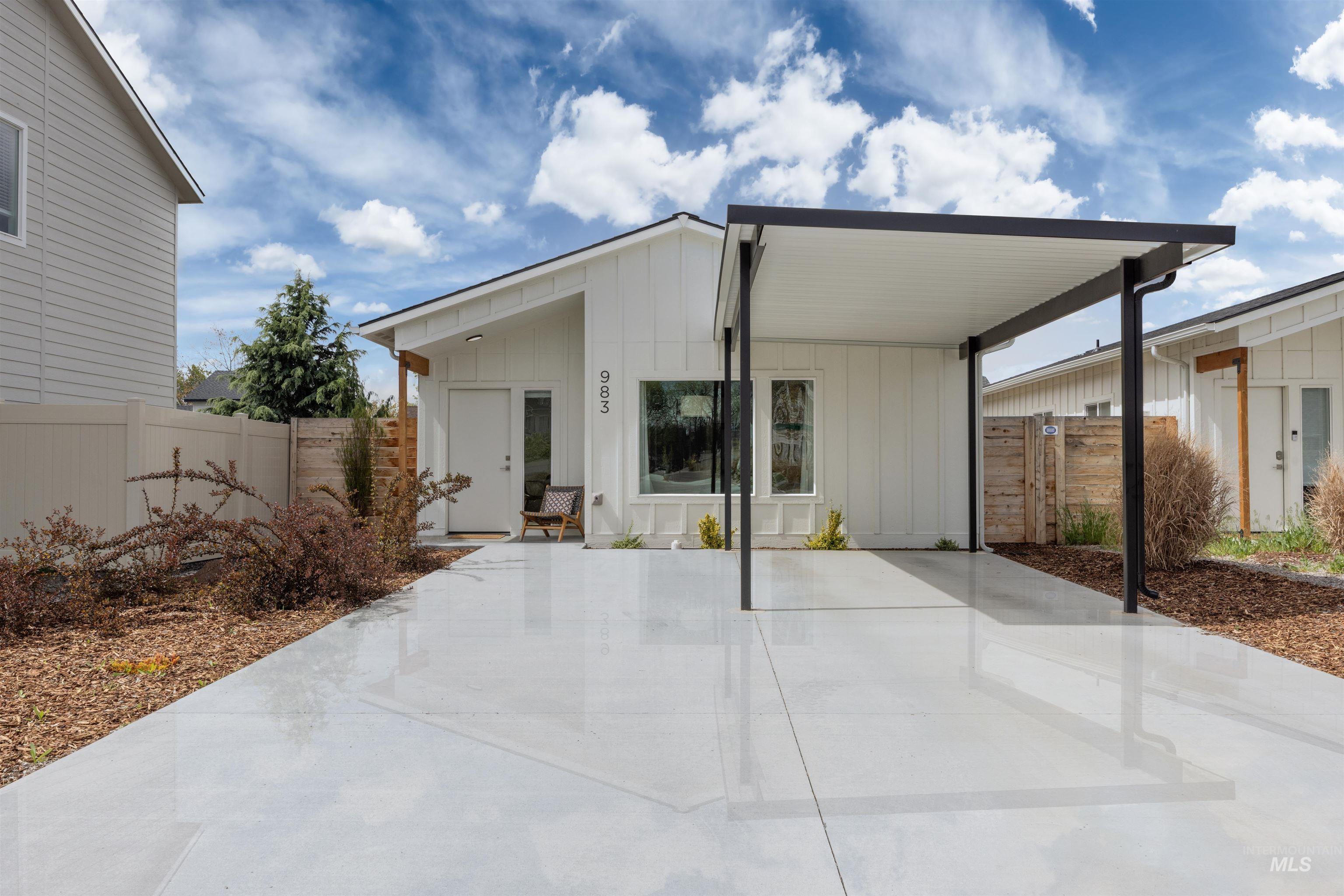 983 N Nichole Ave, Boise, Idaho 83713, 3 Bedrooms, 2 Bathrooms, Residential For Sale, Price $325,920, 98982082