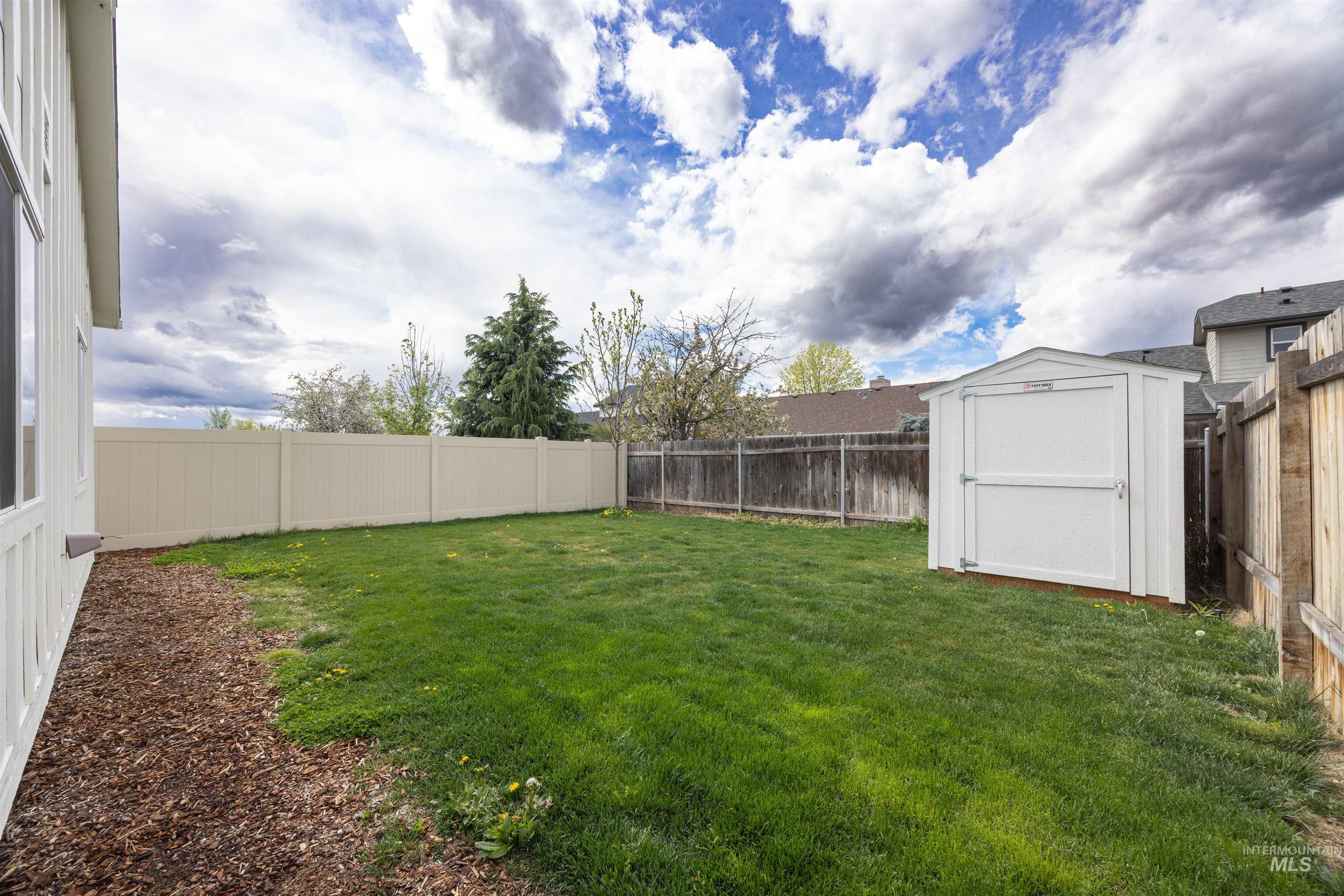 983 N Nichole Ave, Boise, Idaho 83713, 3 Bedrooms, 2 Bathrooms, Residential For Sale, Price $325,920, 98982082