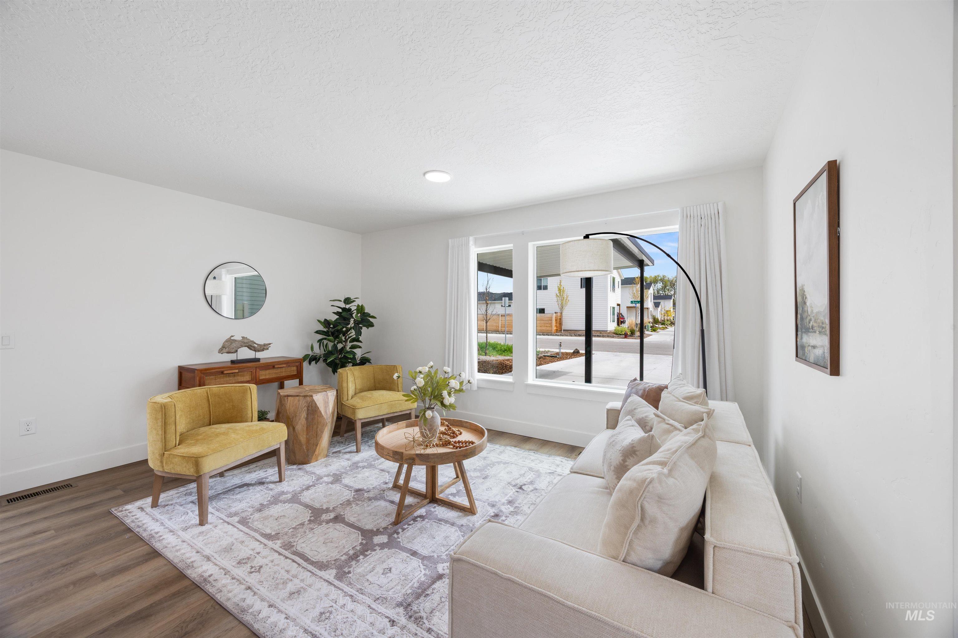 983 N Nichole Ave, Boise, Idaho 83713, 3 Bedrooms, 2 Bathrooms, Residential For Sale, Price $375,950, 98982082