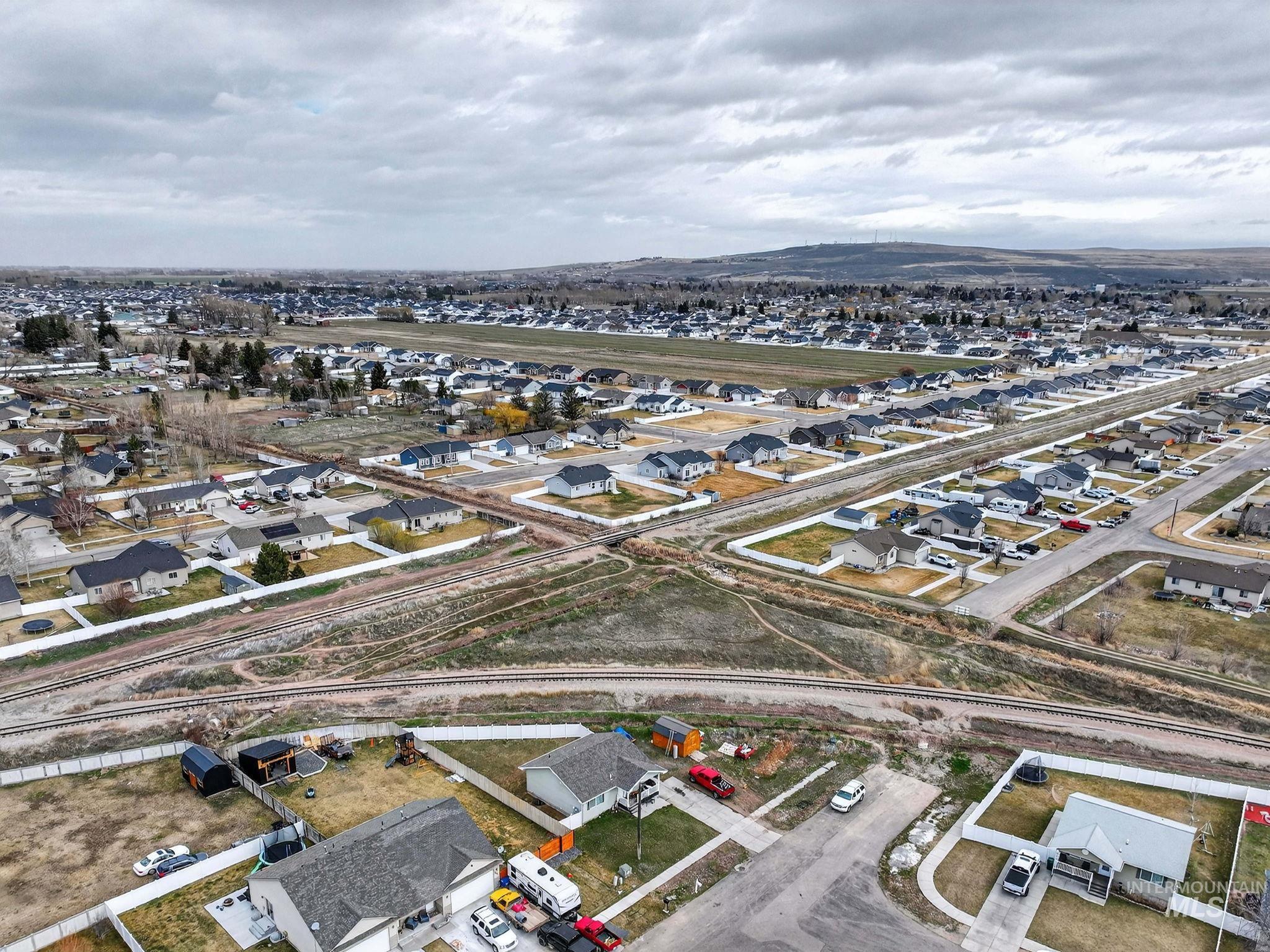 3969 E Deloy Drive, Idaho Falls, Idaho 83401, 3 Bedrooms, 2 Bathrooms, Residential For Sale, Price $399,000, 98982083