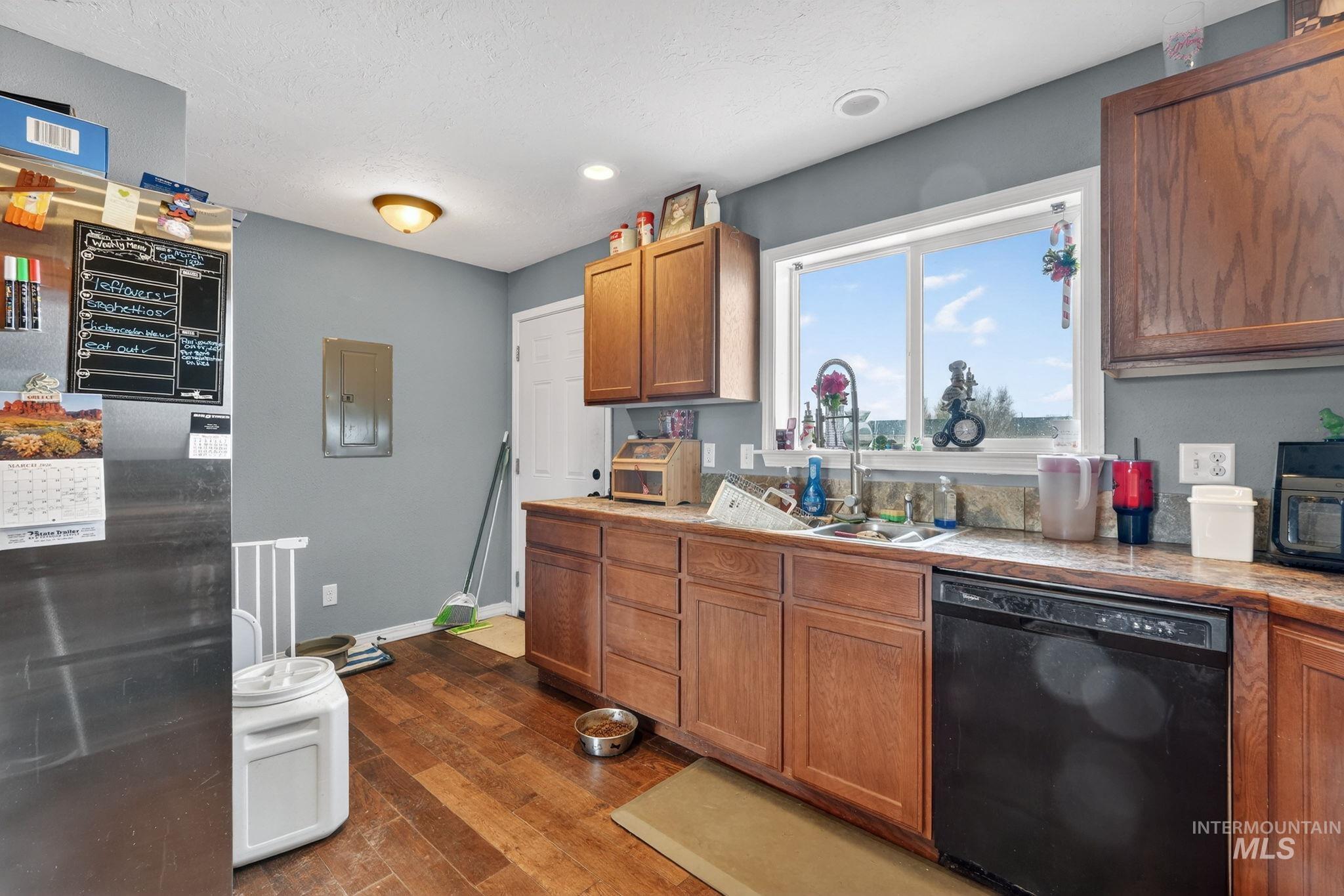 3969 E Deloy Drive, Idaho Falls, Idaho 83401, 3 Bedrooms, 2 Bathrooms, Residential For Sale, Price $399,000, 98982083