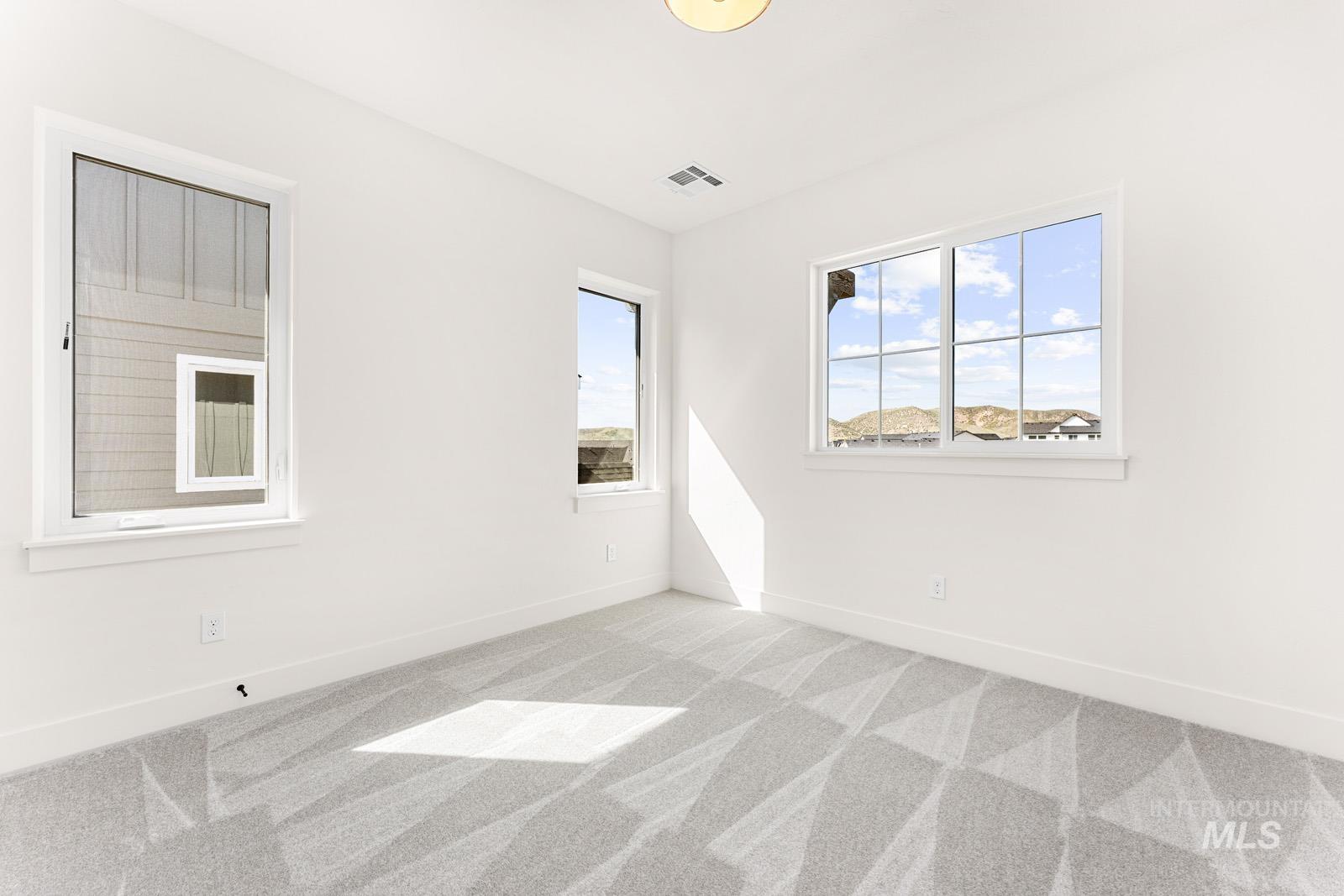 13366 N Spring Creek Way, Boise, Idaho 83714, 3 Bedrooms, 2.5 Bathrooms, Residential Income For Sale, Price $824,161,MLS 98982086