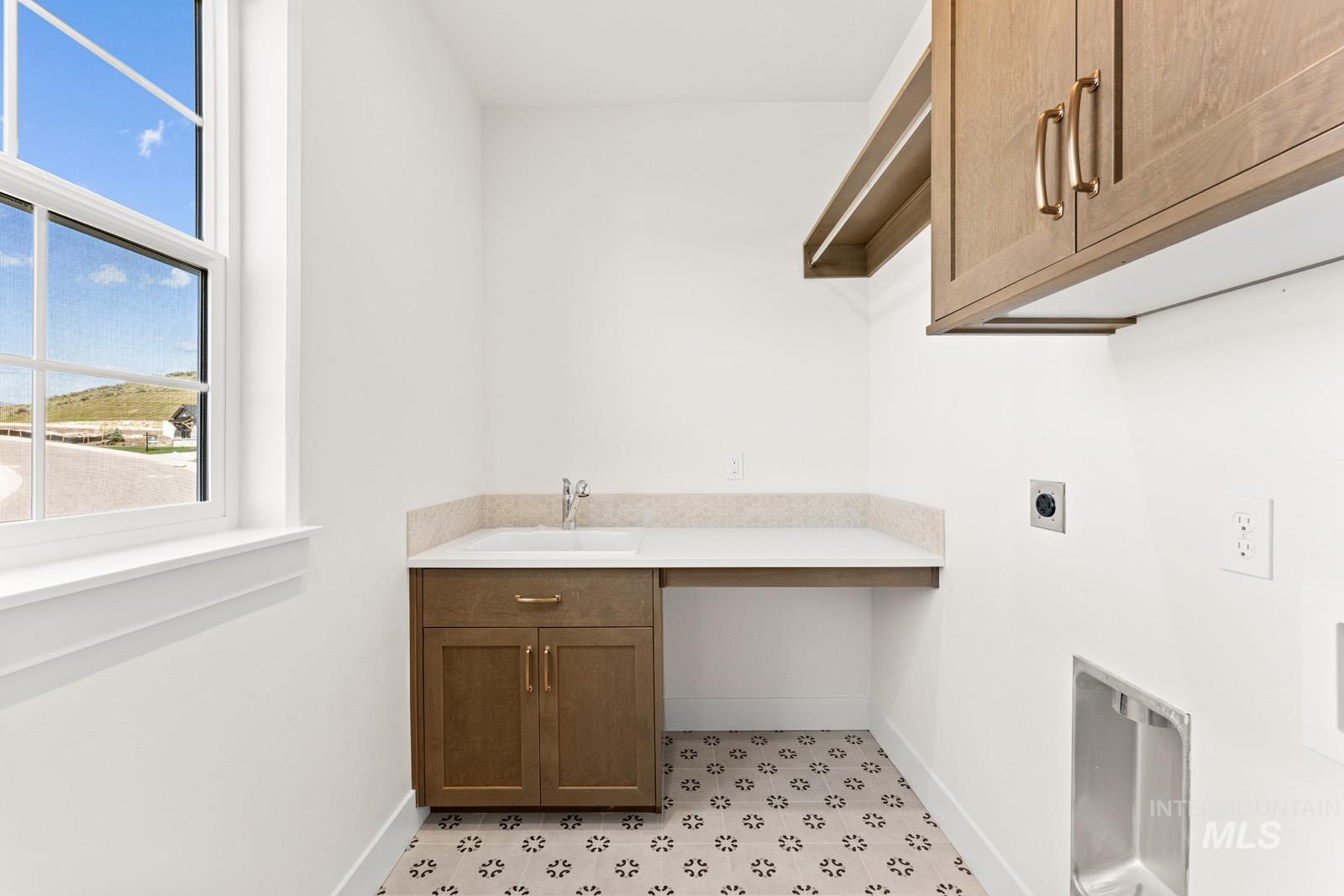 13366 N Spring Creek Way, Boise, Idaho 83714, 3 Bedrooms, 2.5 Bathrooms, Residential Income For Sale, Price $824,161,MLS 98982086