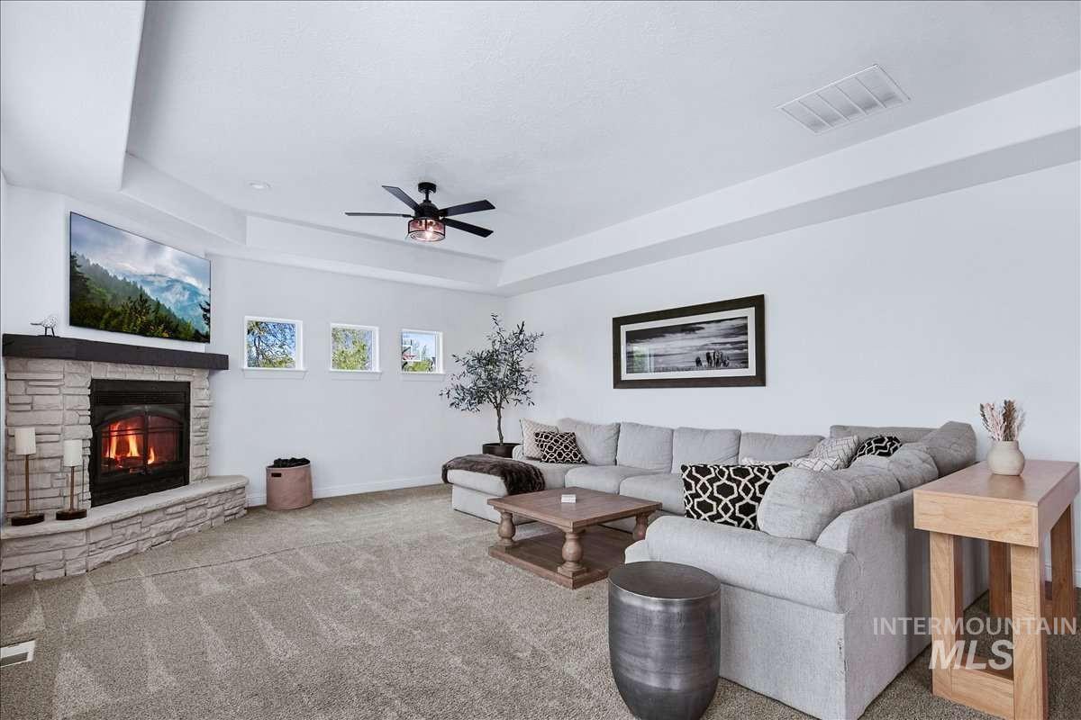 7933 S Old Farm Lane, Meridian, Idaho 83642, 5 Bedrooms, 4 Bathrooms, Residential For Sale, Price $1,649,000, 98982092