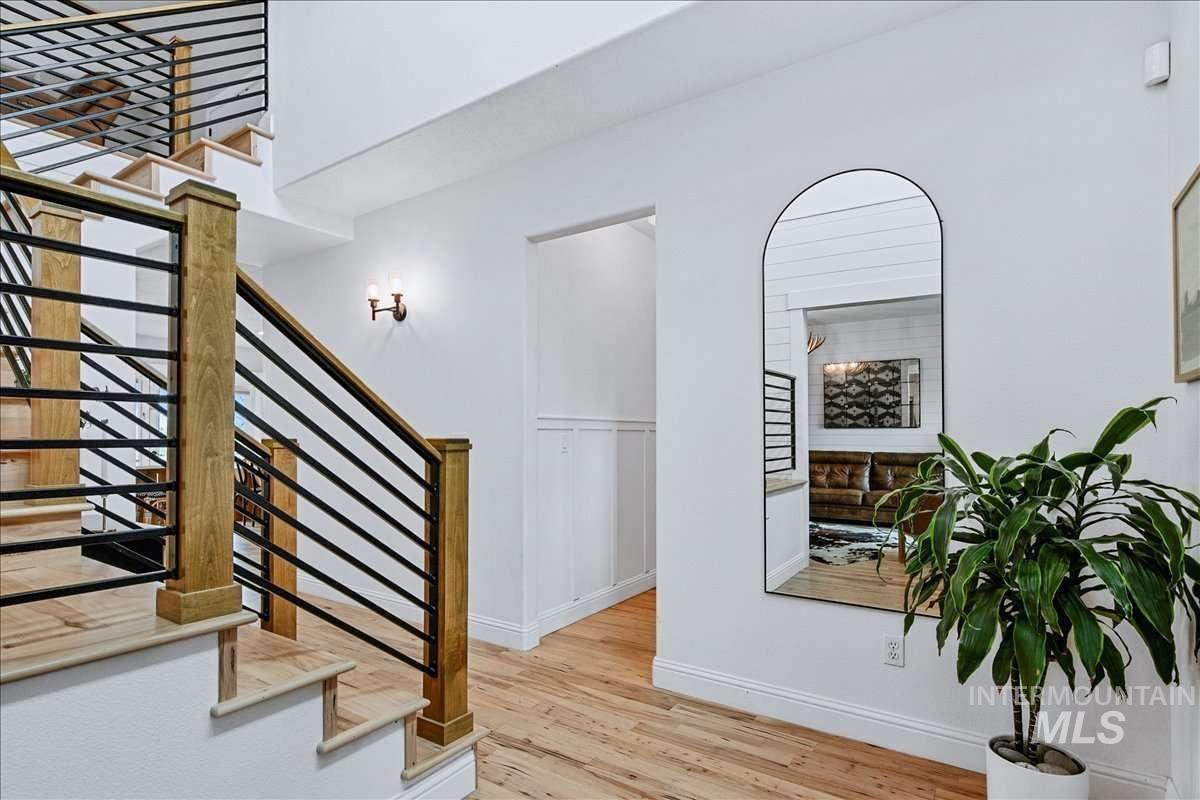 7933 S Old Farm Lane, Meridian, Idaho 83642, 5 Bedrooms, 4 Bathrooms, Residential For Sale, Price $1,649,000, 98982092