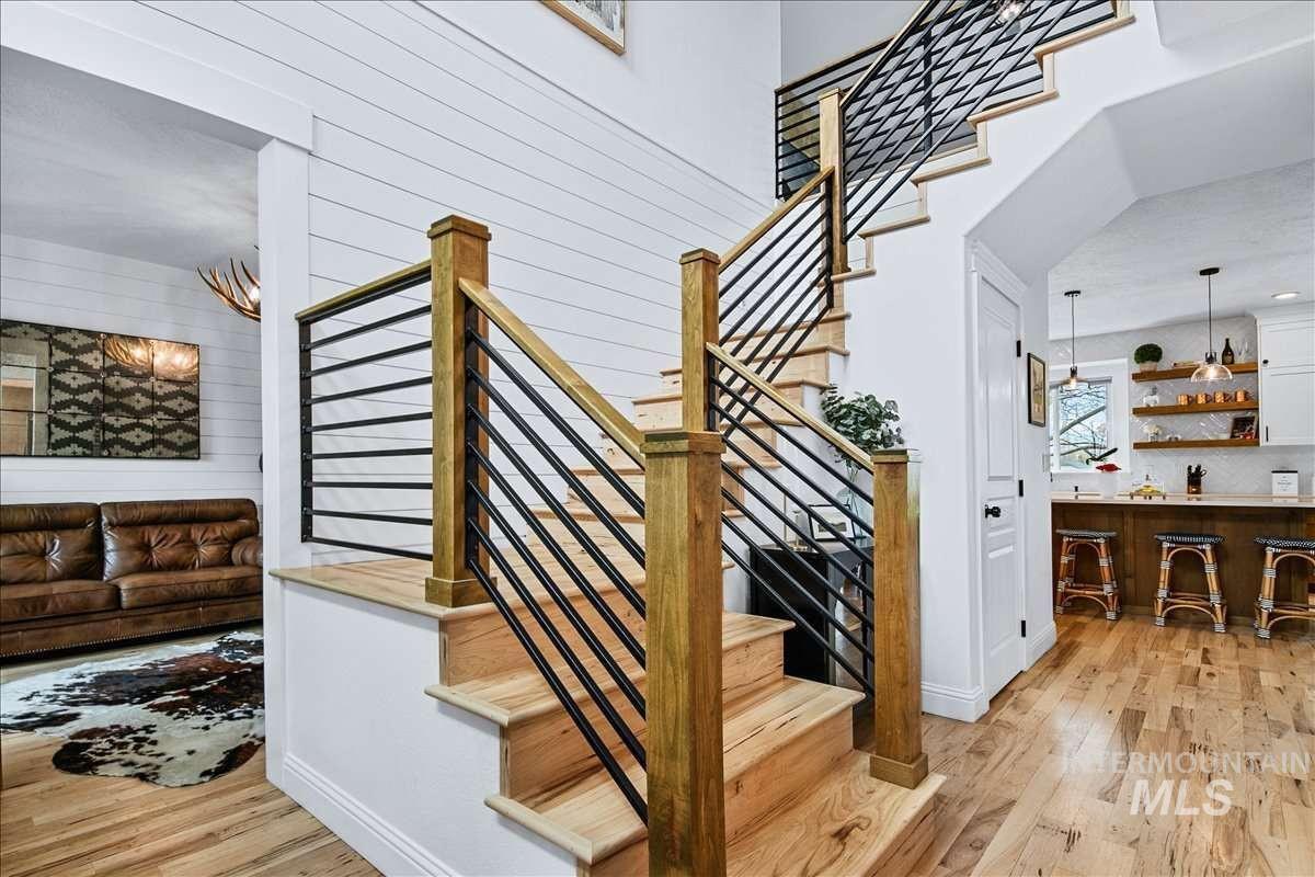 7933 S Old Farm Lane, Meridian, Idaho 83642, 5 Bedrooms, 4 Bathrooms, Residential For Sale, Price $1,649,000, 98982092