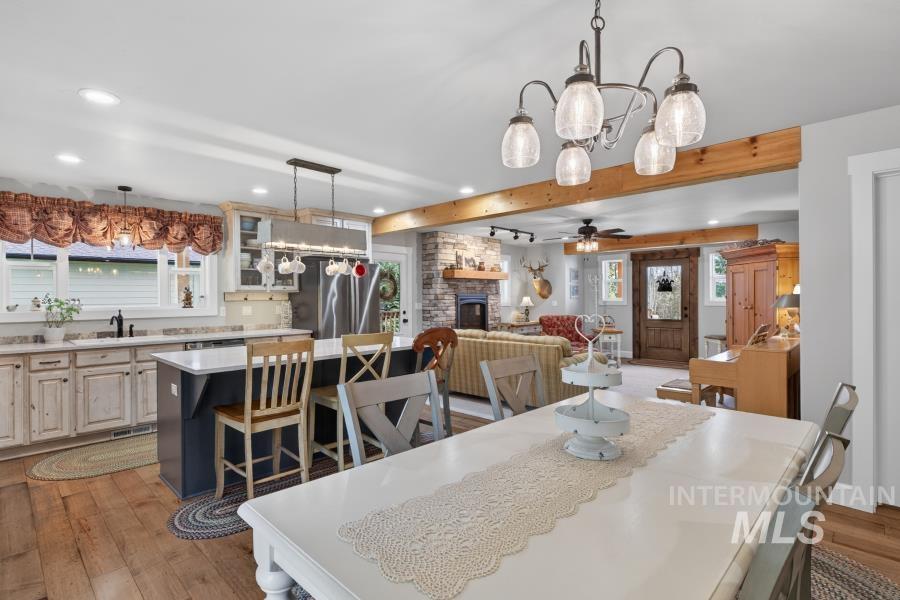 1341 Lande Lane, Moscow, Idaho 83843, 5 Bedrooms, 3 Bathrooms, Residential For Sale, Price $865,000,MLS 98982095