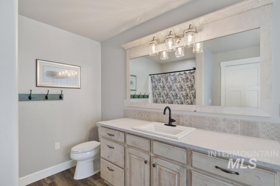 1341 Lande Lane, Moscow, Idaho 83843, 5 Bedrooms, 3 Bathrooms, Residential For Sale, Price $865,000,MLS 98982095