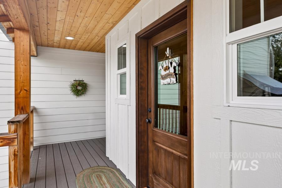 1341 Lande Lane, Moscow, Idaho 83843, 5 Bedrooms, 3 Bathrooms, Residential For Sale, Price $865,000,MLS 98982095