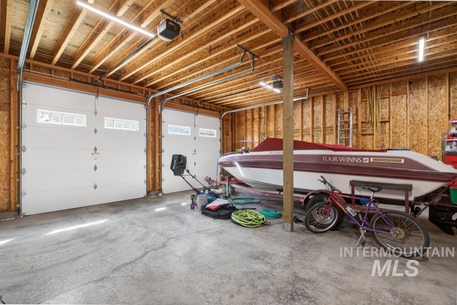 1341 Lande Lane, Moscow, Idaho 83843, 5 Bedrooms, 3 Bathrooms, Residential For Sale, Price $865,000,MLS 98982095