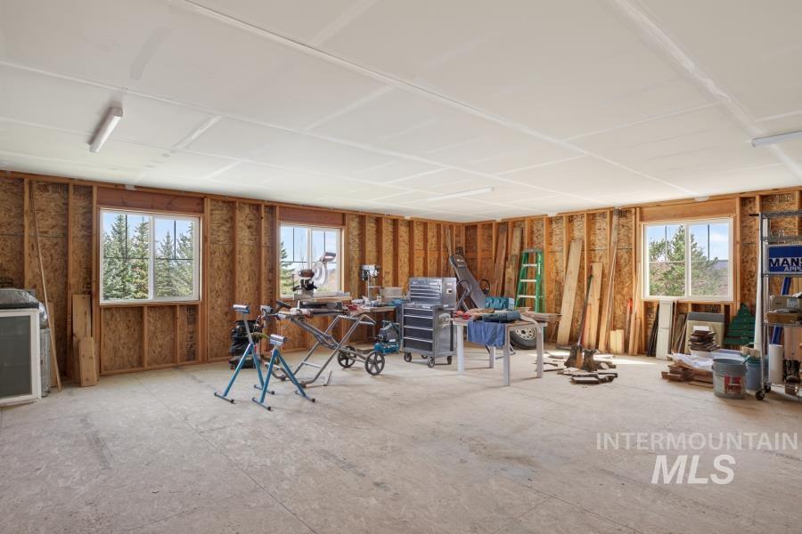 1341 Lande Lane, Moscow, Idaho 83843, 5 Bedrooms, 3 Bathrooms, Residential For Sale, Price $865,000,MLS 98982095