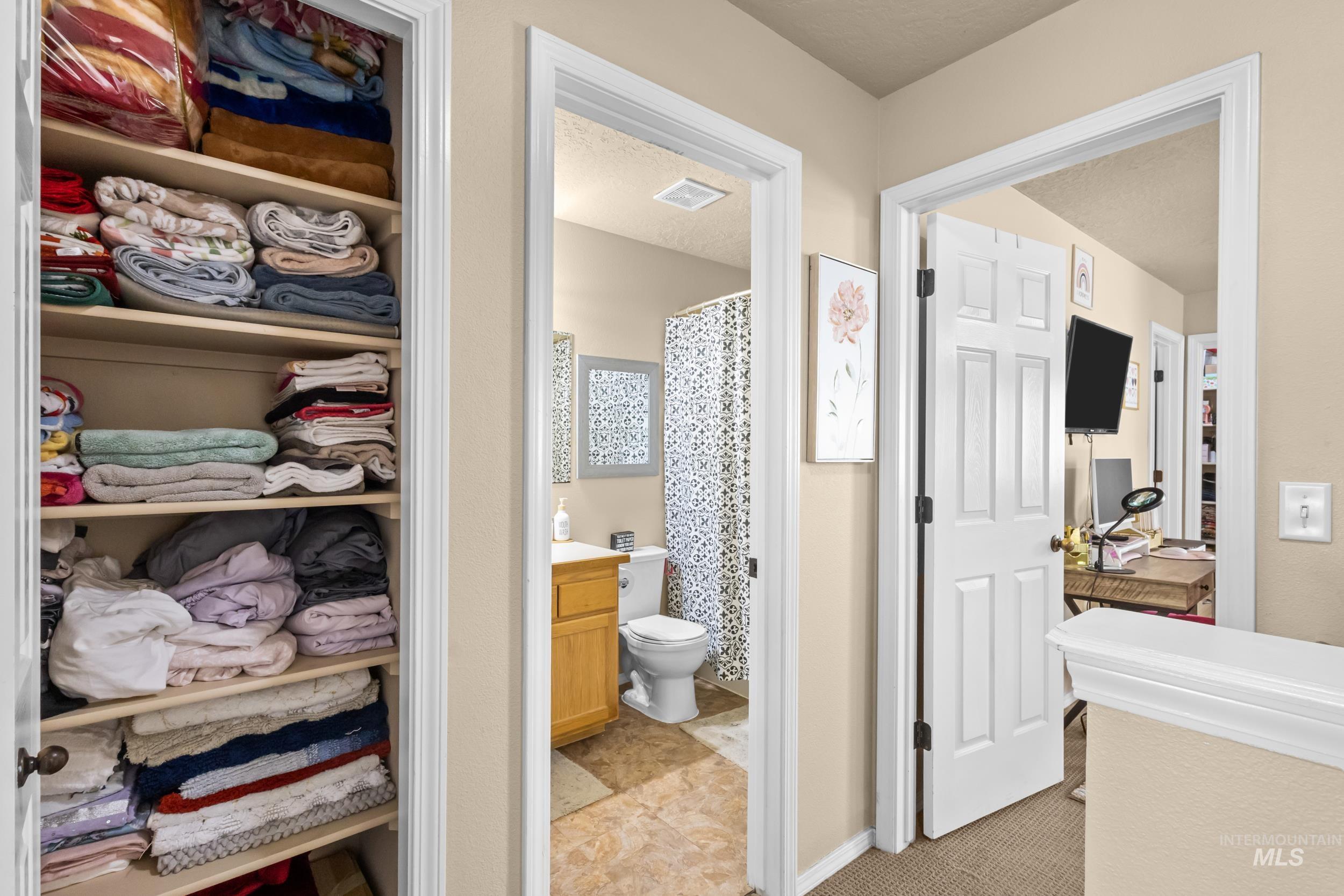 14 S Sugar loop, Nampa, Idaho 83686, 3 Bedrooms, 2.5 Bathrooms, Residential For Sale, Price $327,987, 98982096