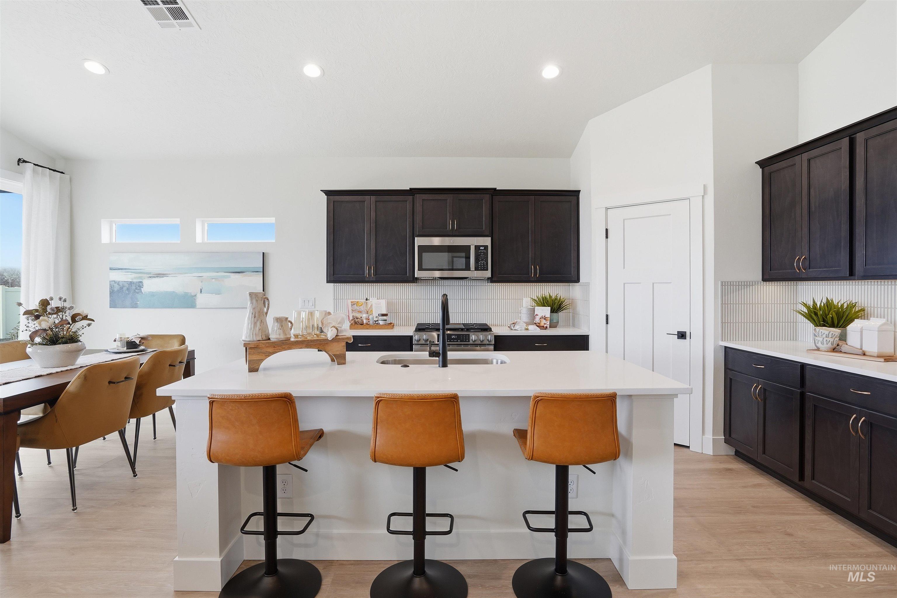 7632 E Dixon St, Nampa, Idaho 83687, 3 Bedrooms, 2 Bathrooms, Residential For Sale, Price $430,990, 98982098