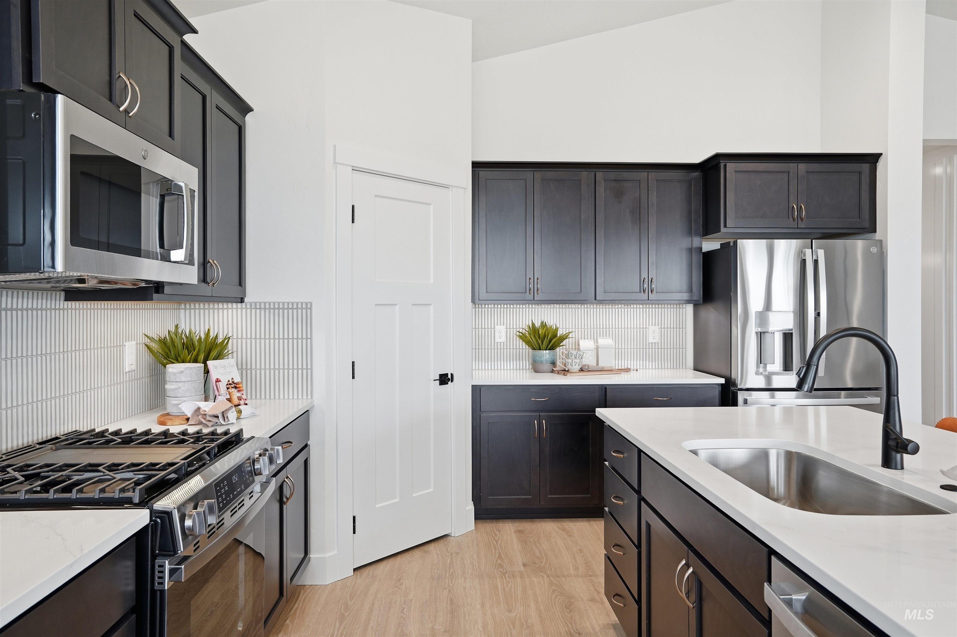 7632 E Dixon St, Nampa, Idaho 83687, 3 Bedrooms, 2 Bathrooms, Residential For Sale, Price $430,990, 98982098