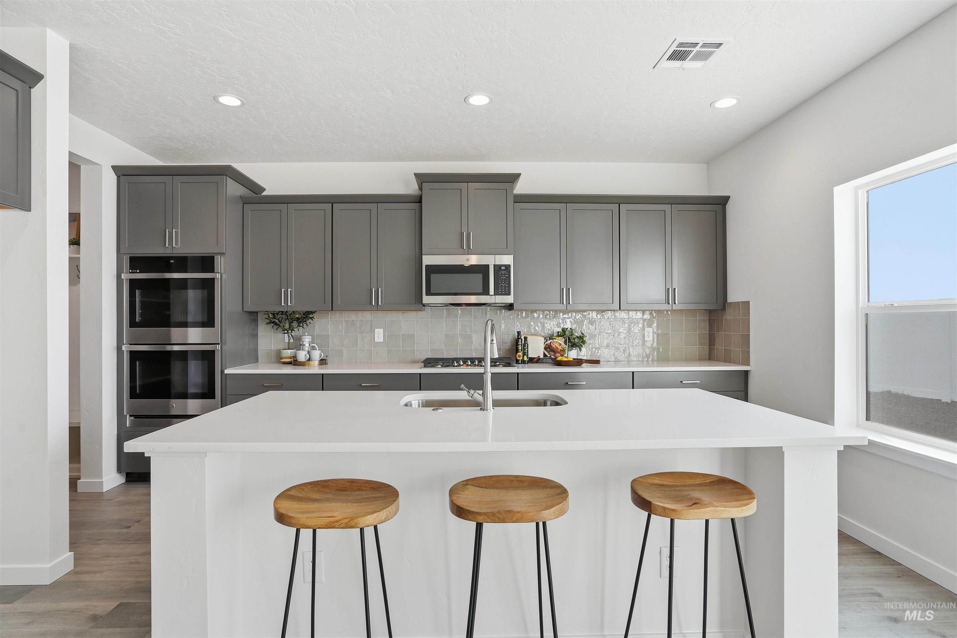 7608 E Dixon St, Nampa, Idaho 83687, 3 Bedrooms, 2.5 Bathrooms, Residential For Sale, Price $437,990, 98982101