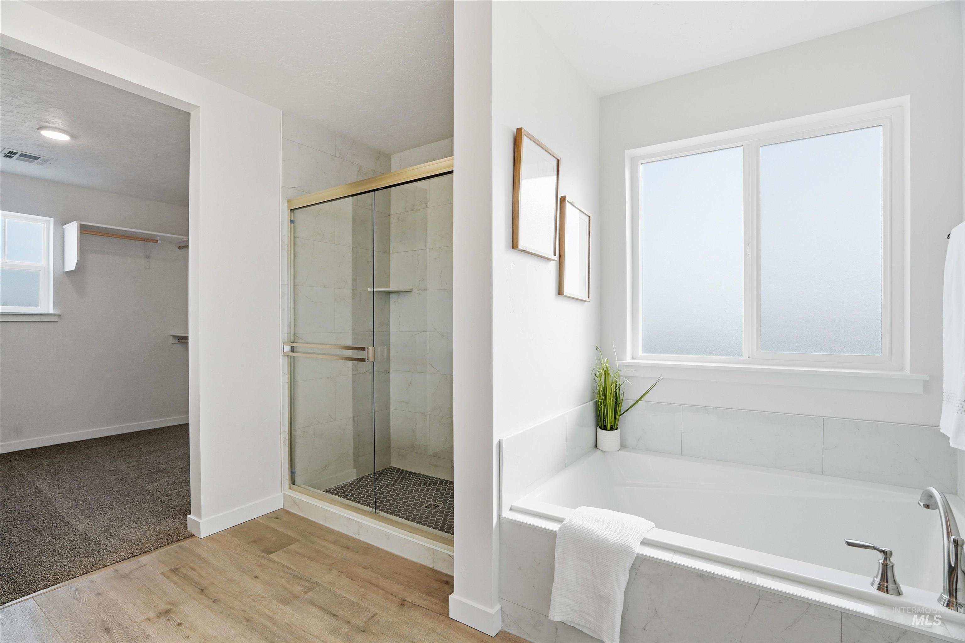 7608 E Dixon St, Nampa, Idaho 83687, 3 Bedrooms, 2.5 Bathrooms, Residential For Sale, Price $437,990, 98982101