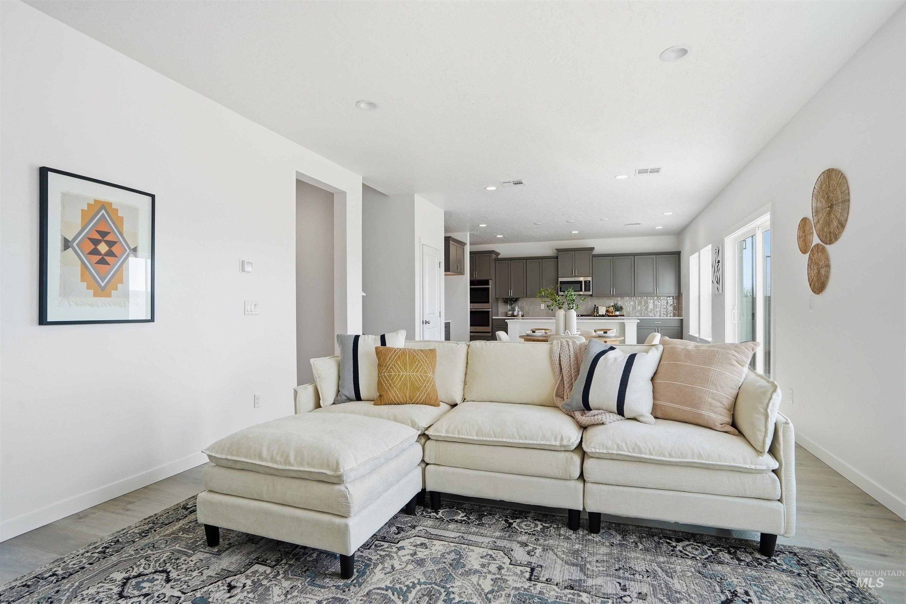 7608 E Dixon St, Nampa, Idaho 83687, 3 Bedrooms, 2.5 Bathrooms, Residential For Sale, Price $437,990, 98982101