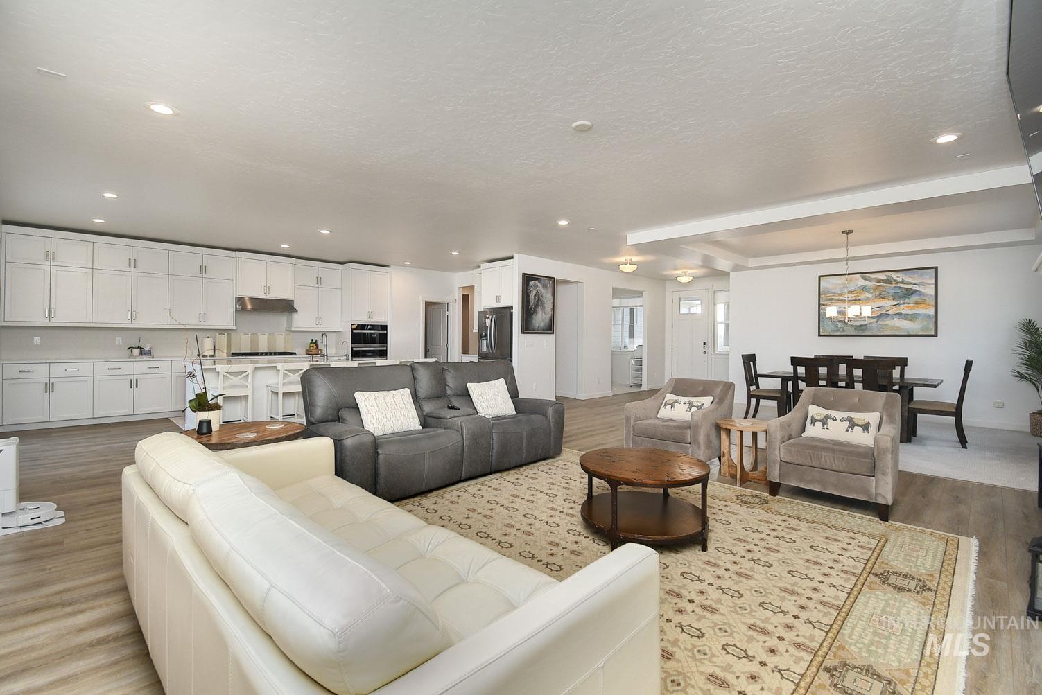 8508 W Pond Pine St, Star, Idaho 83669, 3 Bedrooms, 3.5 Bathrooms, Residential For Sale, Price $799,900,MLS 98982102