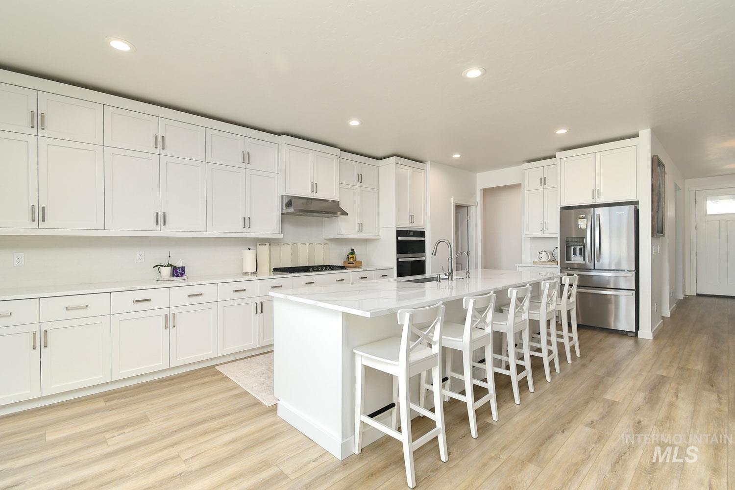 8508 W Pond Pine St, Star, Idaho 83669, 3 Bedrooms, 3.5 Bathrooms, Residential For Sale, Price $799,900,MLS 98982102