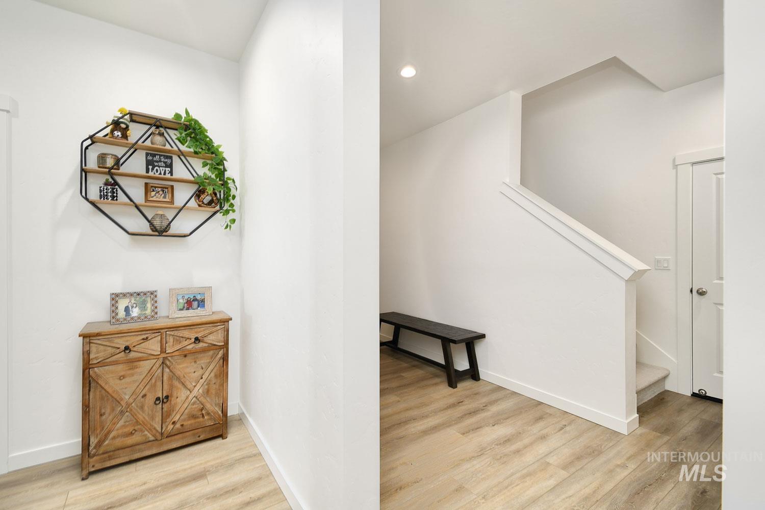 8508 W Pond Pine St, Star, Idaho 83669, 3 Bedrooms, 3.5 Bathrooms, Residential For Sale, Price $799,900,MLS 98982102