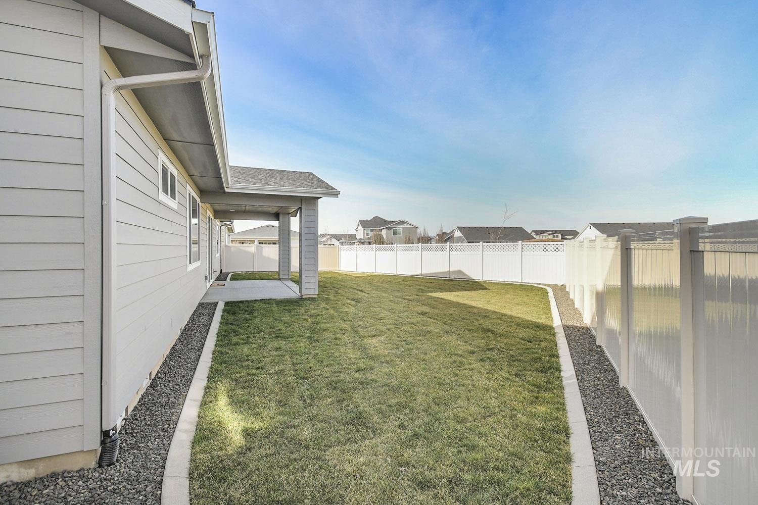 8508 W Pond Pine St, Star, Idaho 83669, 3 Bedrooms, 3.5 Bathrooms, Residential For Sale, Price $799,900,MLS 98982102