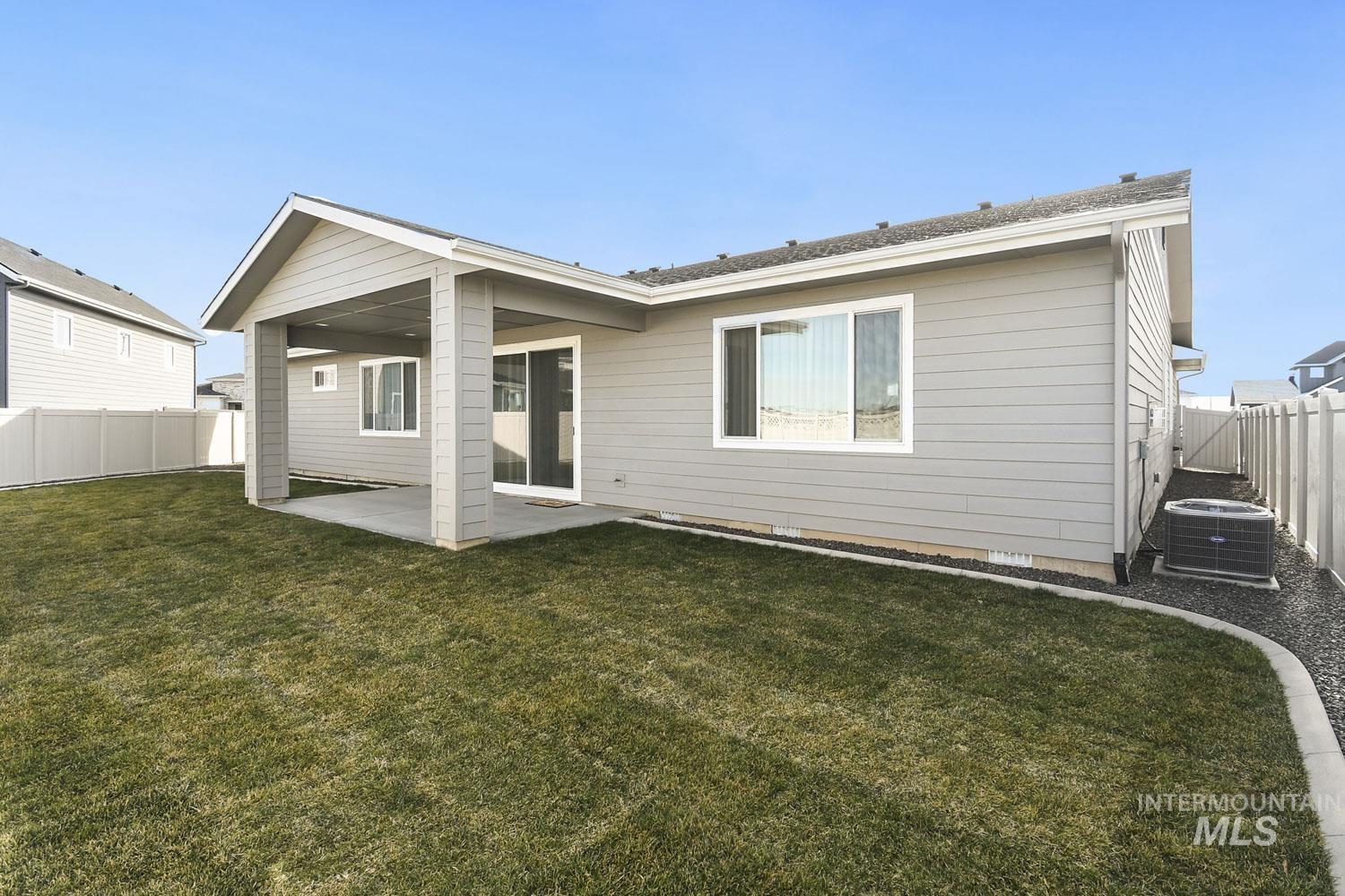 8508 W Pond Pine St, Star, Idaho 83669, 3 Bedrooms, 3.5 Bathrooms, Residential For Sale, Price $799,900,MLS 98982102