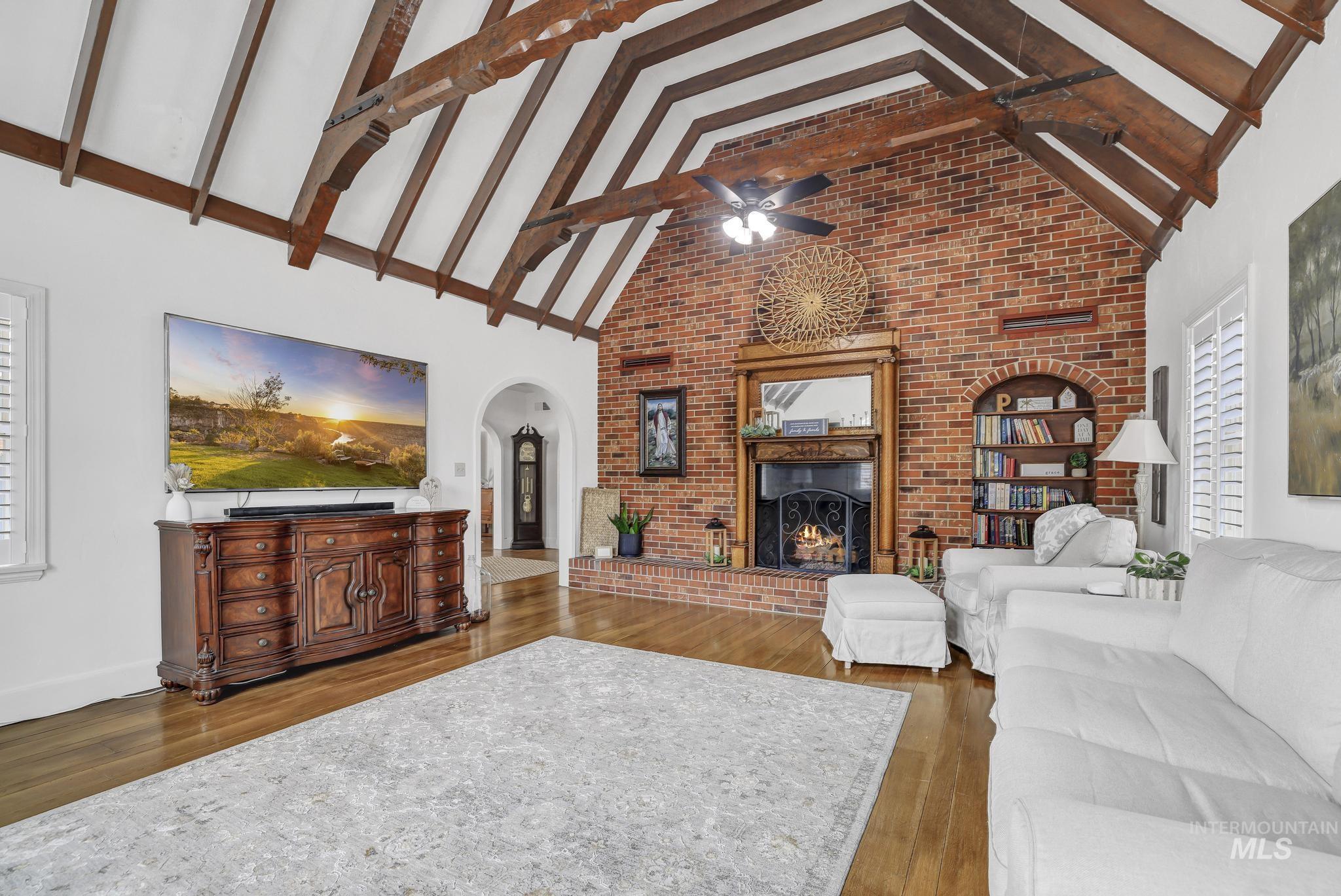 102 Fillmore, Twin Falls, Idaho 83301, 6 Bedrooms, 5.5 Bathrooms, Residential For Sale, Price $659,900, 98982106