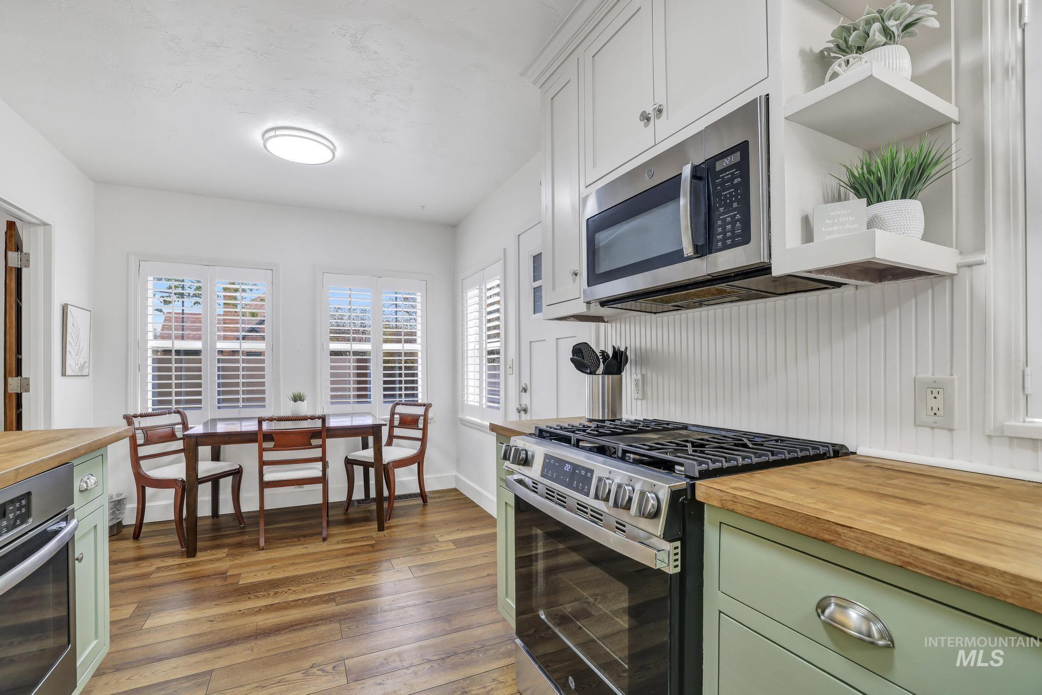 102 Fillmore, Twin Falls, Idaho 83301, 6 Bedrooms, 5.5 Bathrooms, Residential For Sale, Price $659,900, 98982106