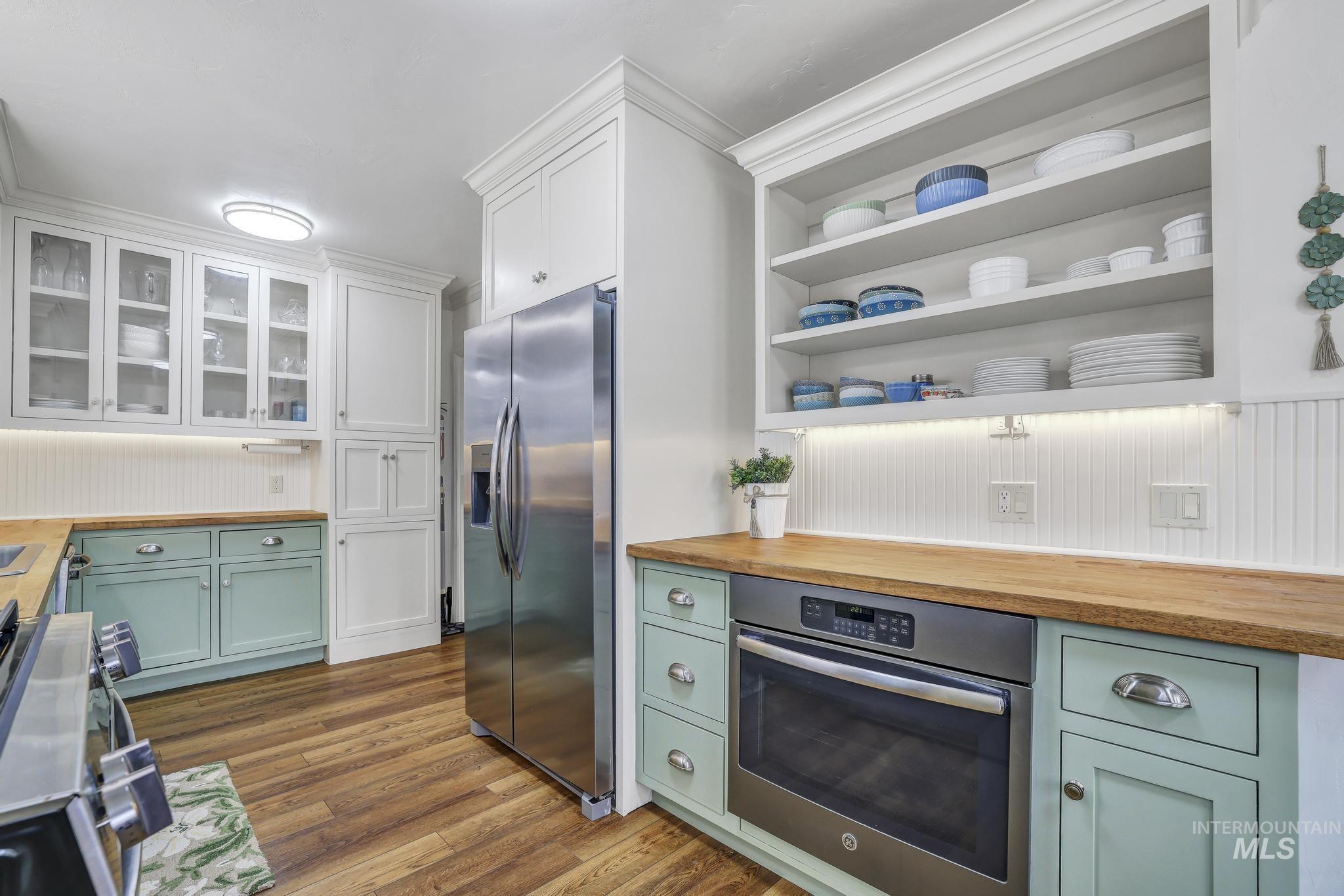 102 Fillmore, Twin Falls, Idaho 83301, 6 Bedrooms, 5.5 Bathrooms, Residential For Sale, Price $659,900, 98982106