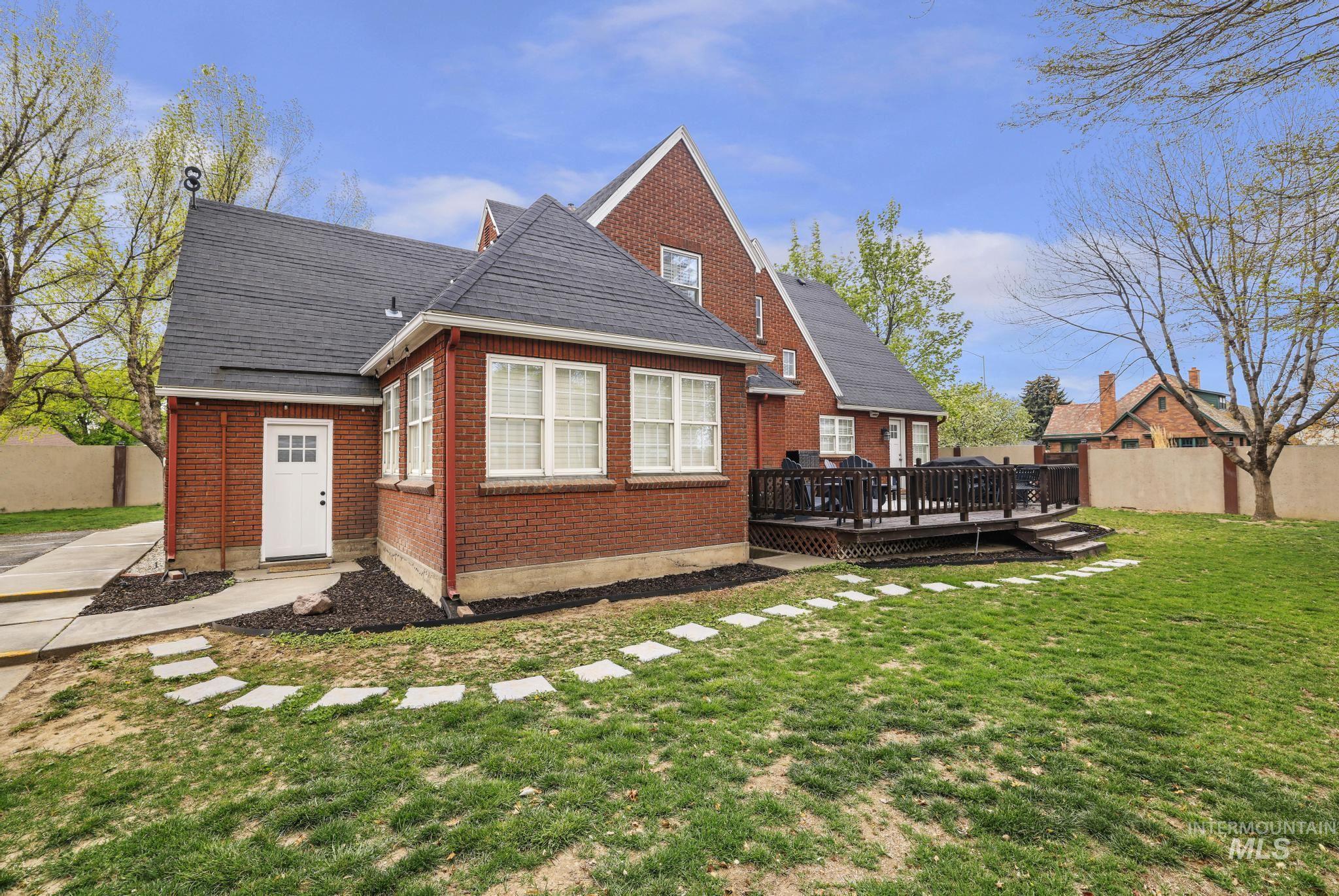 102 Fillmore, Twin Falls, Idaho 83301, 6 Bedrooms, 5.5 Bathrooms, Residential For Sale, Price $659,900, 98982106