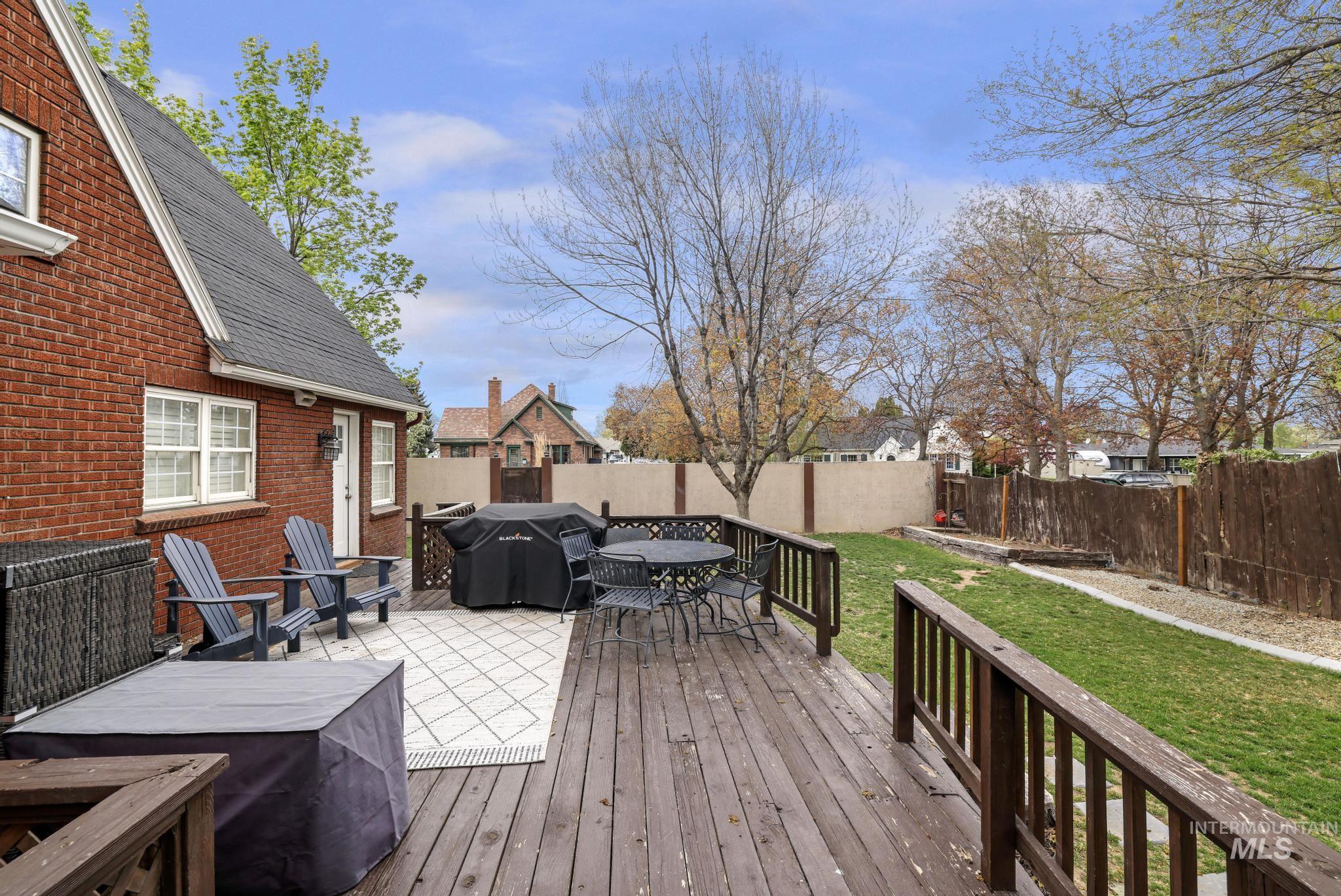 102 Fillmore, Twin Falls, Idaho 83301, 6 Bedrooms, 5.5 Bathrooms, Residential For Sale, Price $659,900, 98982106