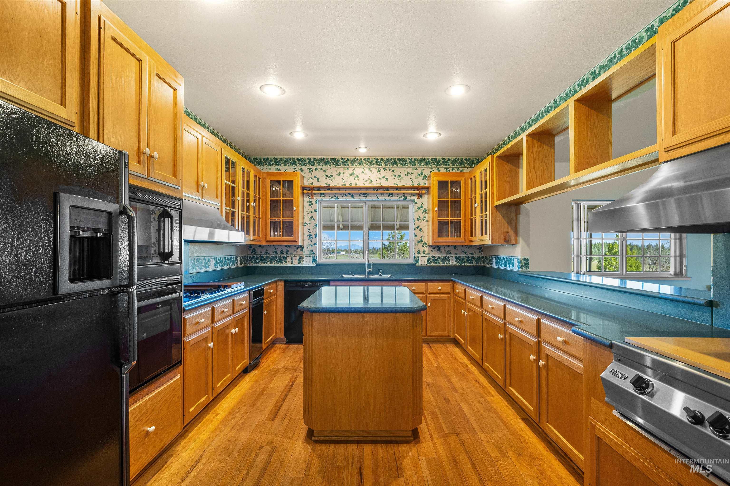 3592 Freeman Creek Rd, Lenore, Idaho 83541, 3 Bedrooms, 3 Bathrooms, Farm & Ranch For Sale, Price $2,350,000, 98982108