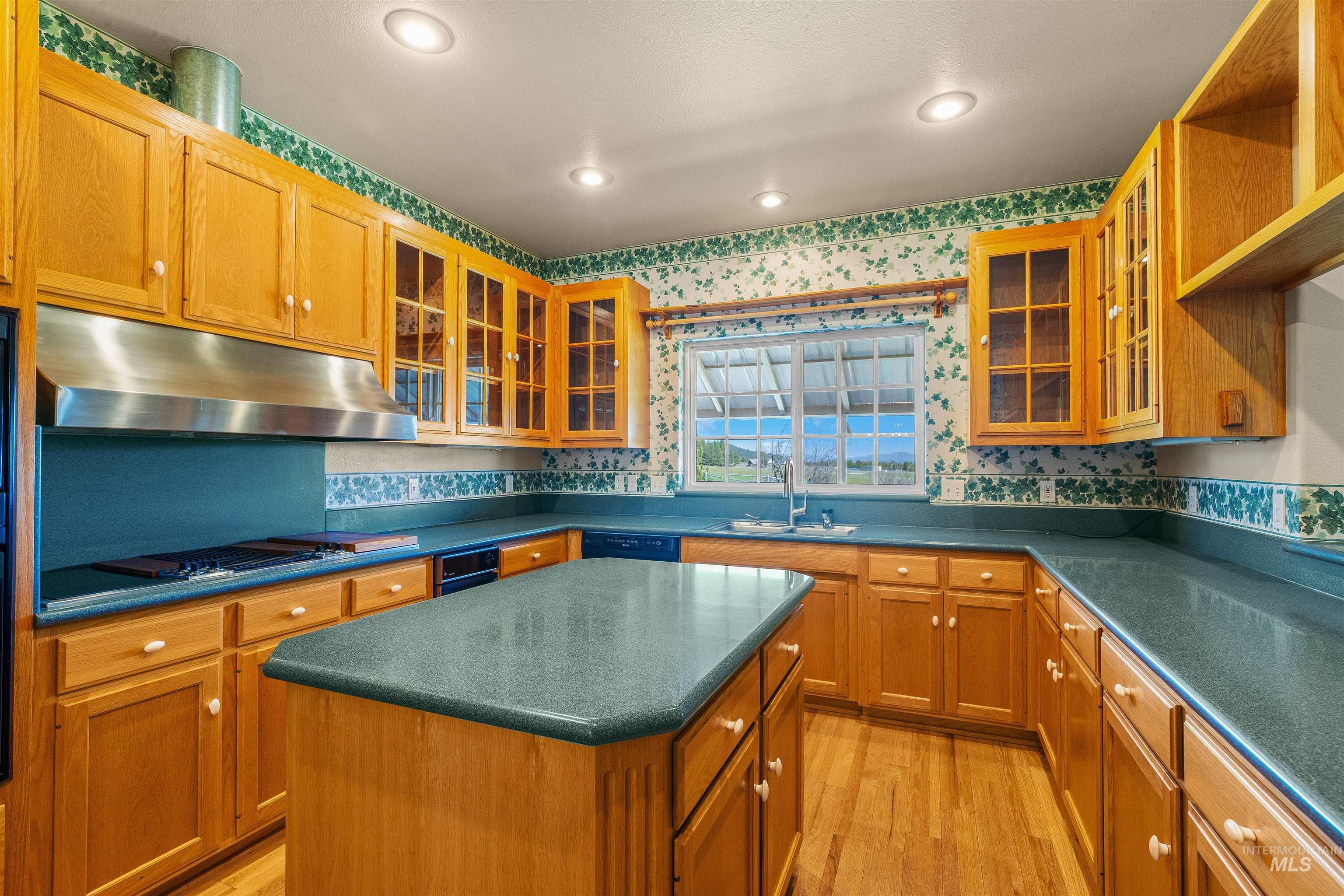 3592 Freeman Creek Rd, Lenore, Idaho 83541, 3 Bedrooms, 3 Bathrooms, Farm & Ranch For Sale, Price $2,350,000, 98982108