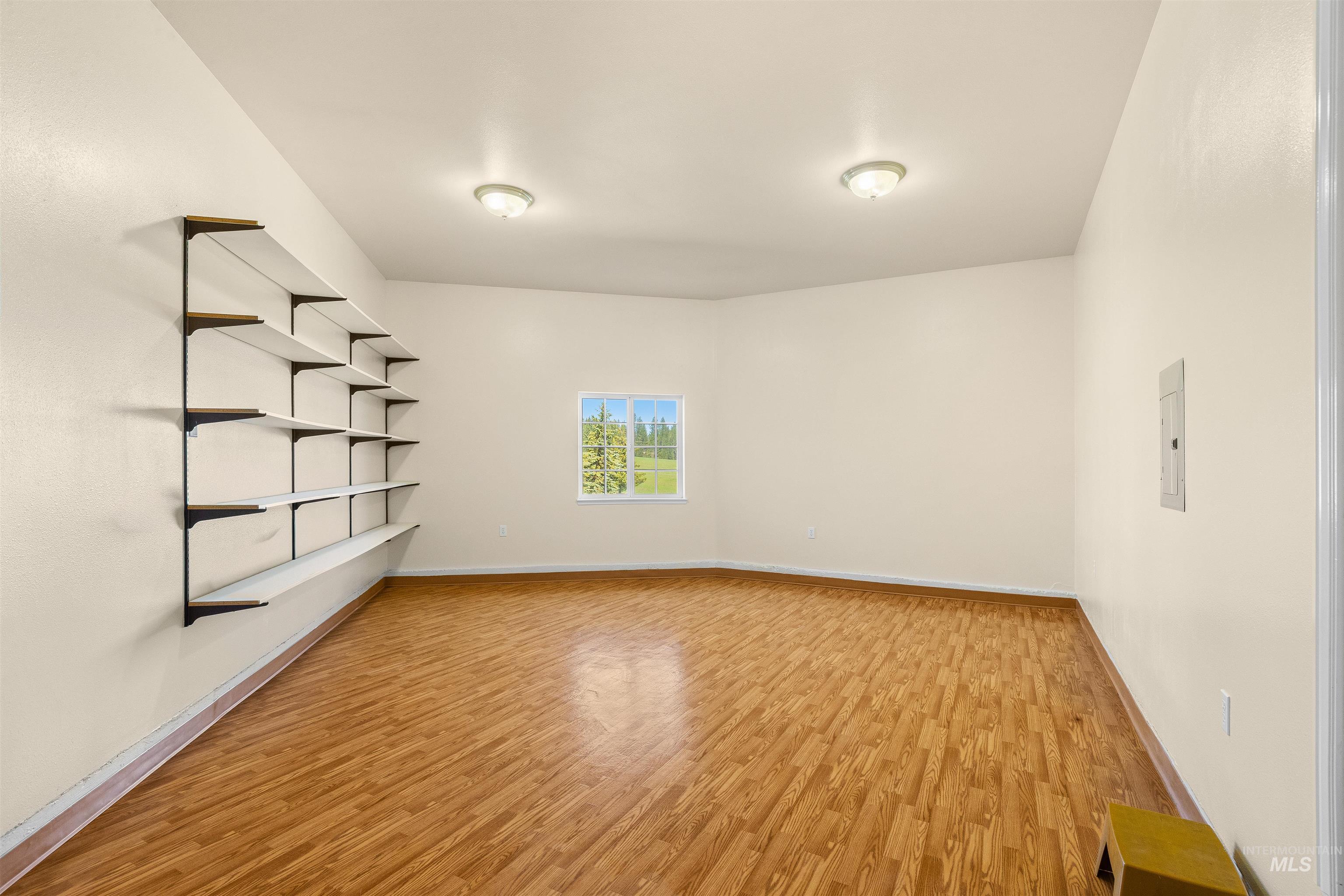 3592 Freeman Creek Rd, Lenore, Idaho 83541, 3 Bedrooms, 3 Bathrooms, Farm & Ranch For Sale, Price $2,350,000, 98982108