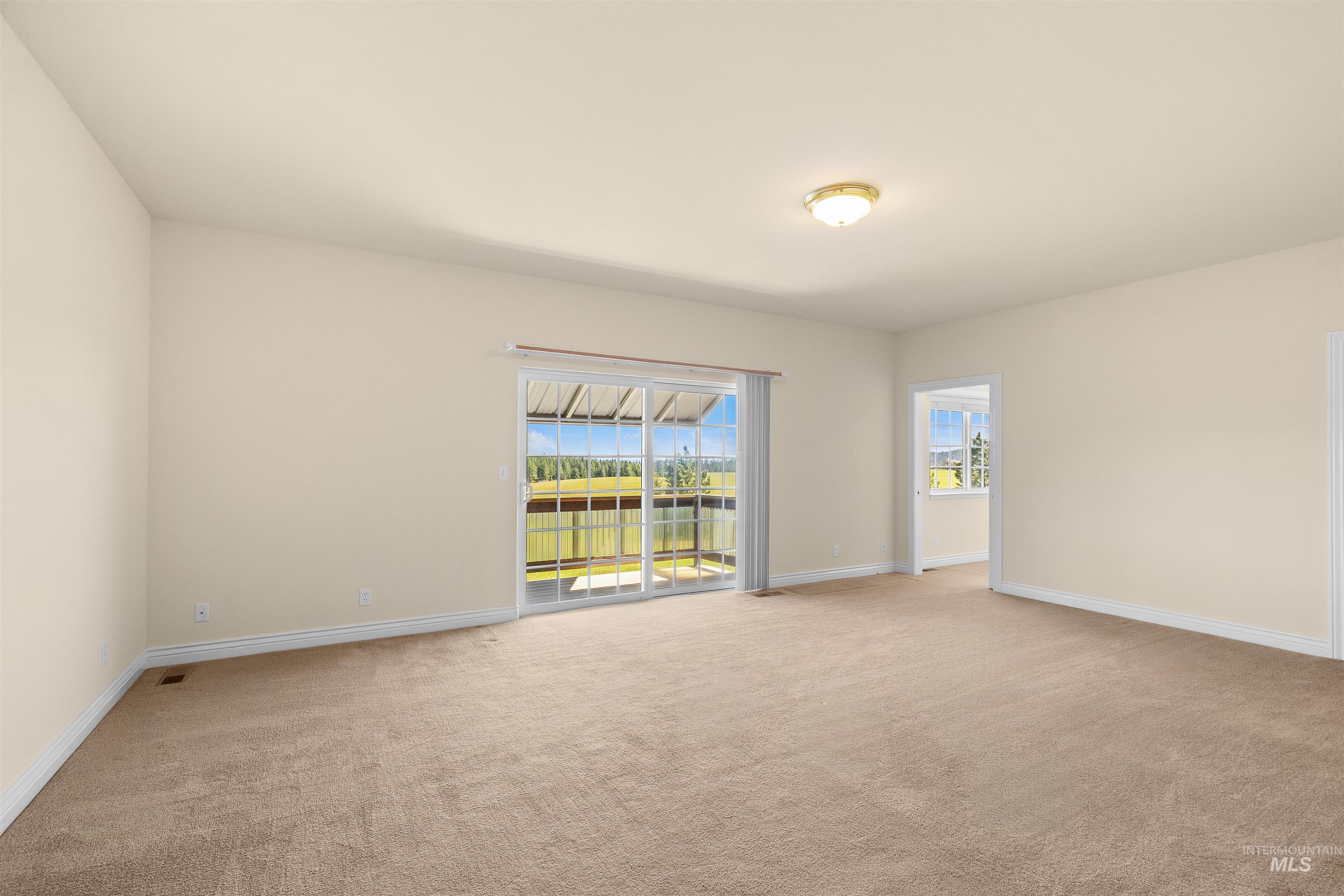 3592 Freeman Creek Rd, Lenore, Idaho 83541, 3 Bedrooms, 3 Bathrooms, Farm & Ranch For Sale, Price $2,350,000, 98982108