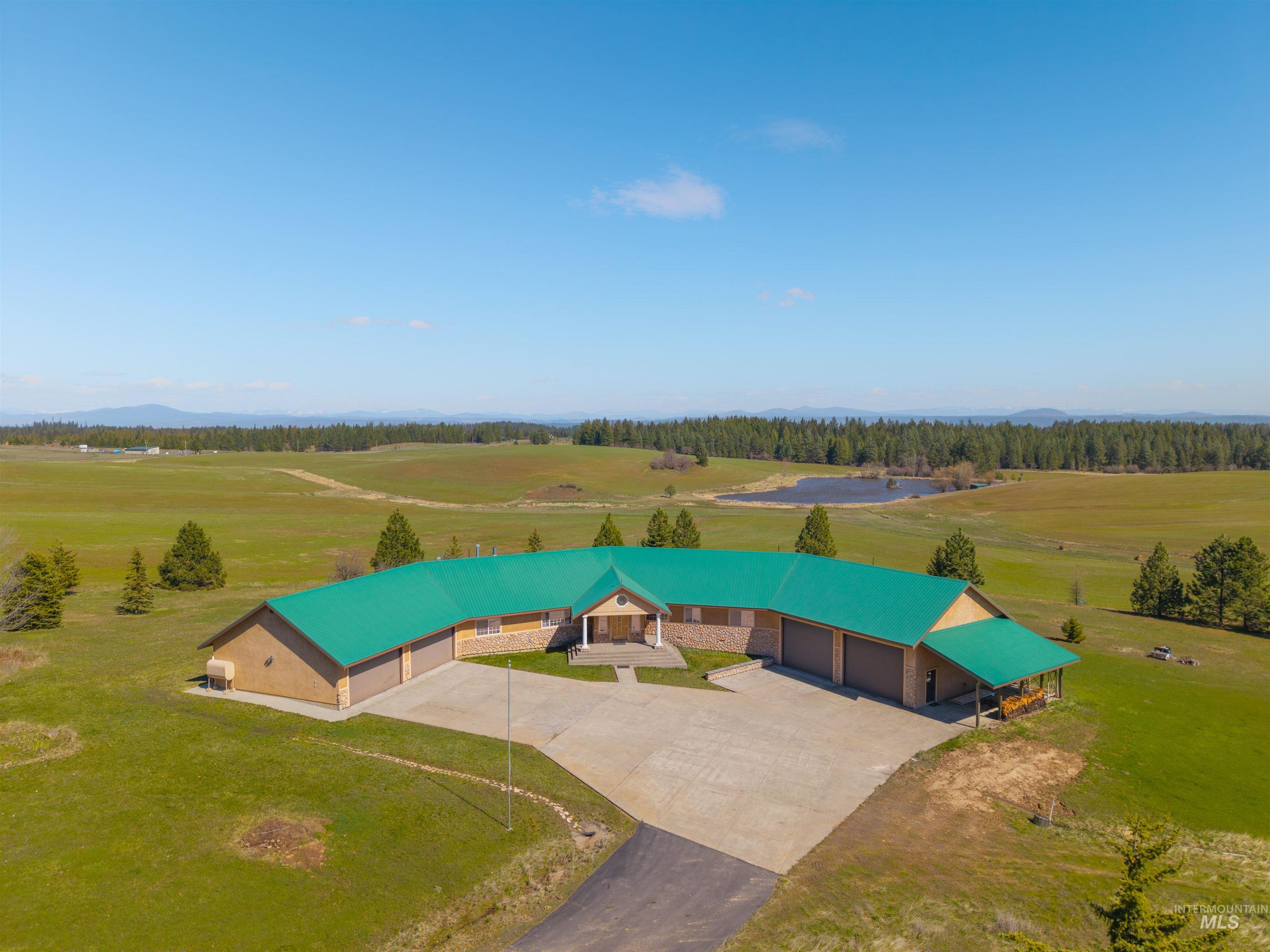3592 Freeman Creek Rd, Lenore, Idaho 83541, 3 Bedrooms, 3 Bathrooms, Farm & Ranch For Sale, Price $2,350,000, 98982108