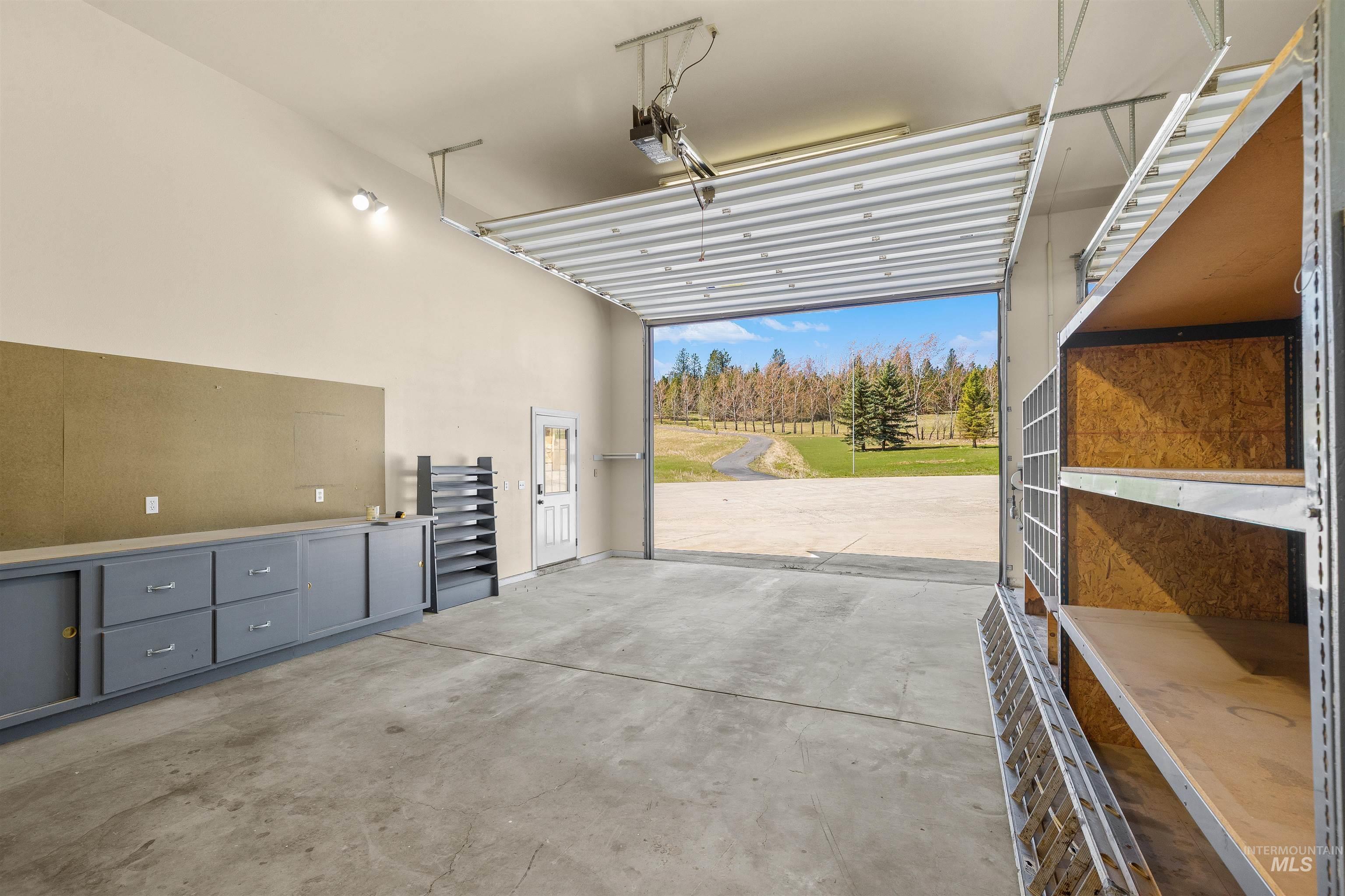 3592 Freeman Creek Rd, Lenore, Idaho 83541, 3 Bedrooms, 3 Bathrooms, Farm & Ranch For Sale, Price $2,350,000, 98982108