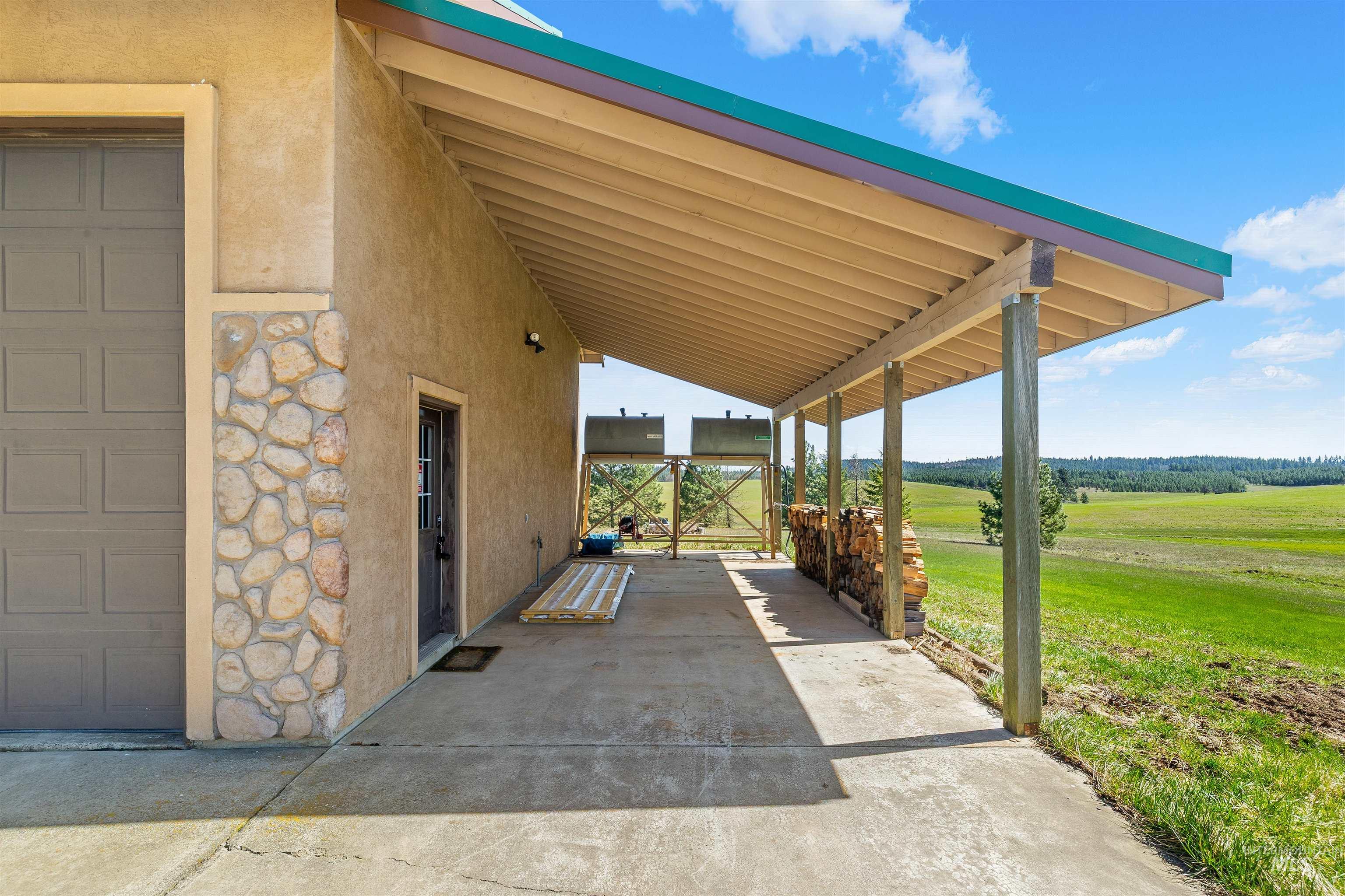 3592 Freeman Creek Rd, Lenore, Idaho 83541, 3 Bedrooms, 3 Bathrooms, Farm & Ranch For Sale, Price $2,350,000, 98982108