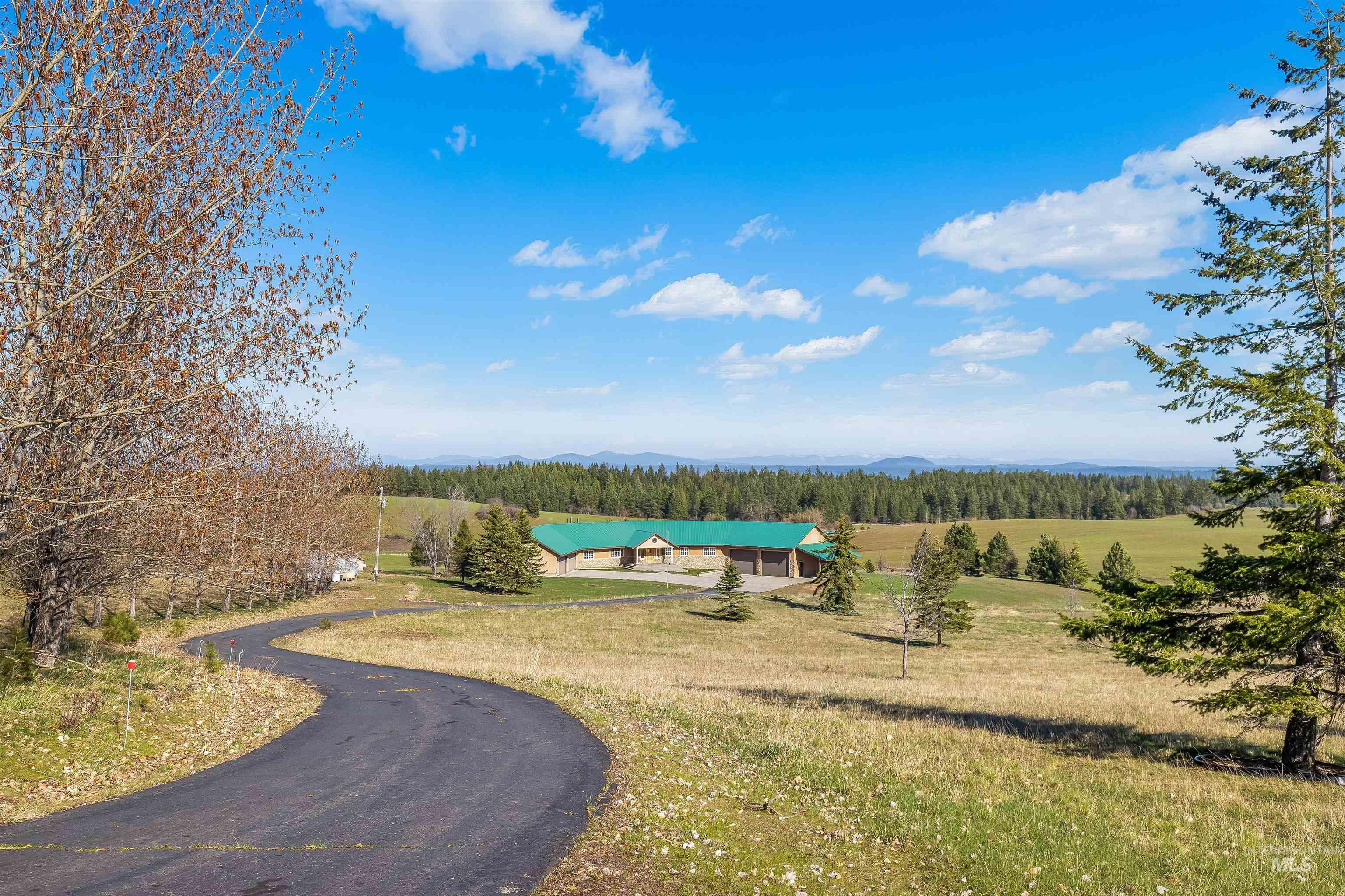 3592 Freeman Creek Rd, Lenore, Idaho 83541, 3 Bedrooms, 3 Bathrooms, Farm & Ranch For Sale, Price $2,350,000, 98982108