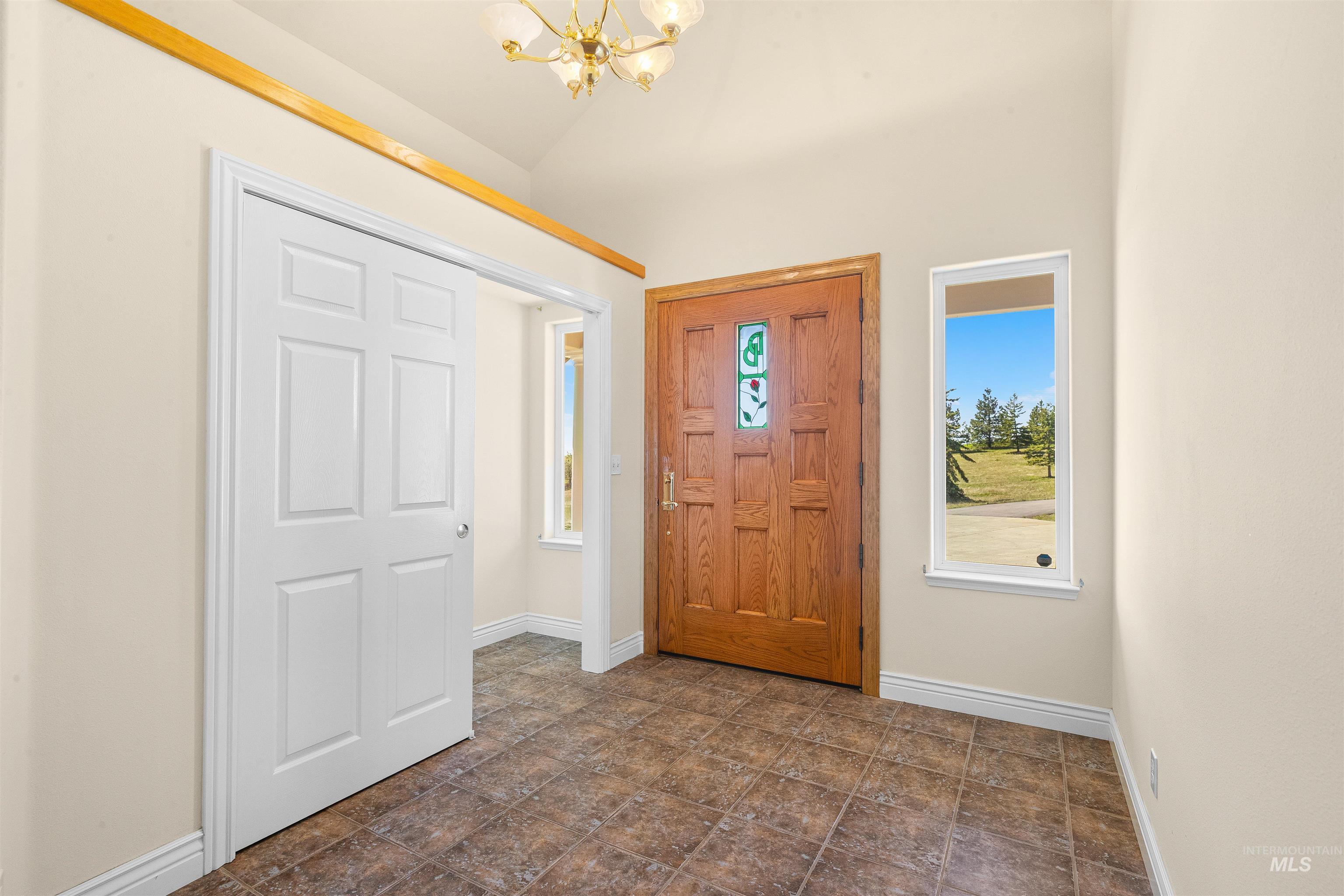 3592 Freeman Creek Rd, Lenore, Idaho 83541, 3 Bedrooms, 3 Bathrooms, Farm & Ranch For Sale, Price $2,350,000, 98982108