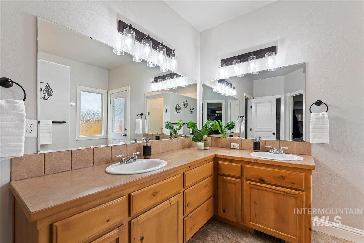 676 W Anton Dr, Meridian, Idaho 83646, 4 Bedrooms, 2.5 Bathrooms, Residential For Sale, Price $620,000, 98982118