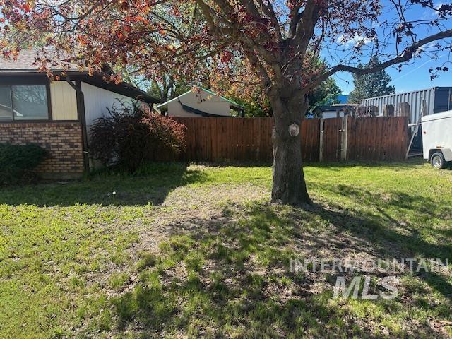 601 Riggs St., Emmett, Idaho 83617, 3 Bedrooms, 2 Bathrooms, Residential For Sale, Price $360,000, 98982119