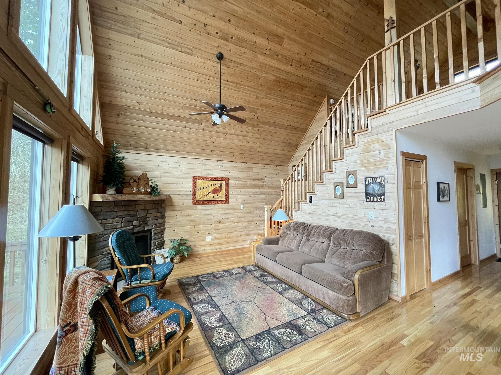 611 Leitch Creek Rd, Kooskia, Idaho 83539, 1 Bedroom, 1 Bathroom, Residential For Sale, Price $425,000,MLS 98982120