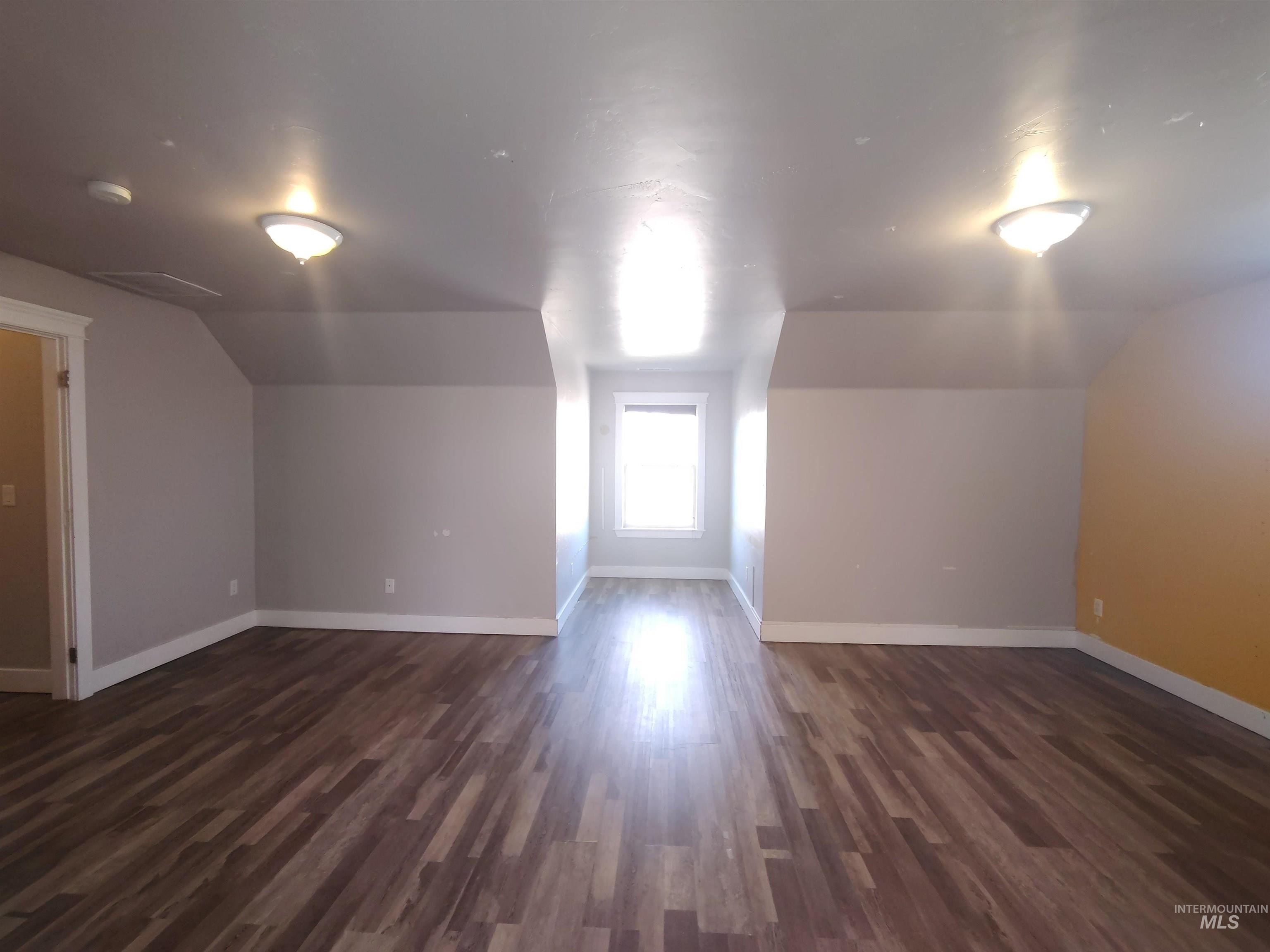 8125 S Legolas Pl, Boise, Idaho 83709-7388, 5 Bedrooms, 3.5 Bathrooms, Residential For Sale, Price $569,000,MLS 98982121