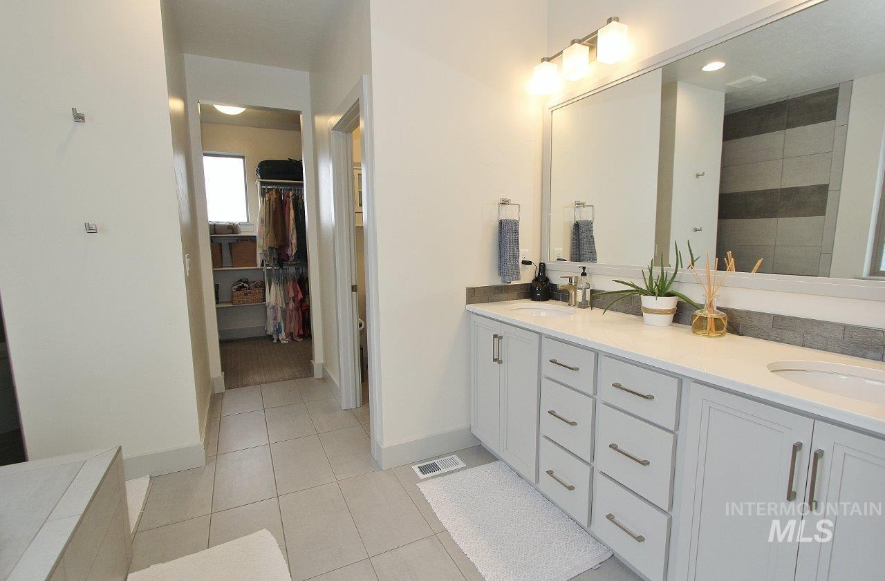 7595 S Wagons West Ave, Boise, Idaho 83716, 4 Bedrooms, 3 Bathrooms, Residential For Sale, Price $740,000, 98982123