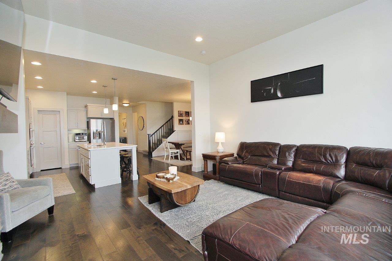 7595 S Wagons West Ave, Boise, Idaho 83716, 4 Bedrooms, 3 Bathrooms, Residential For Sale, Price $740,000, 98982123